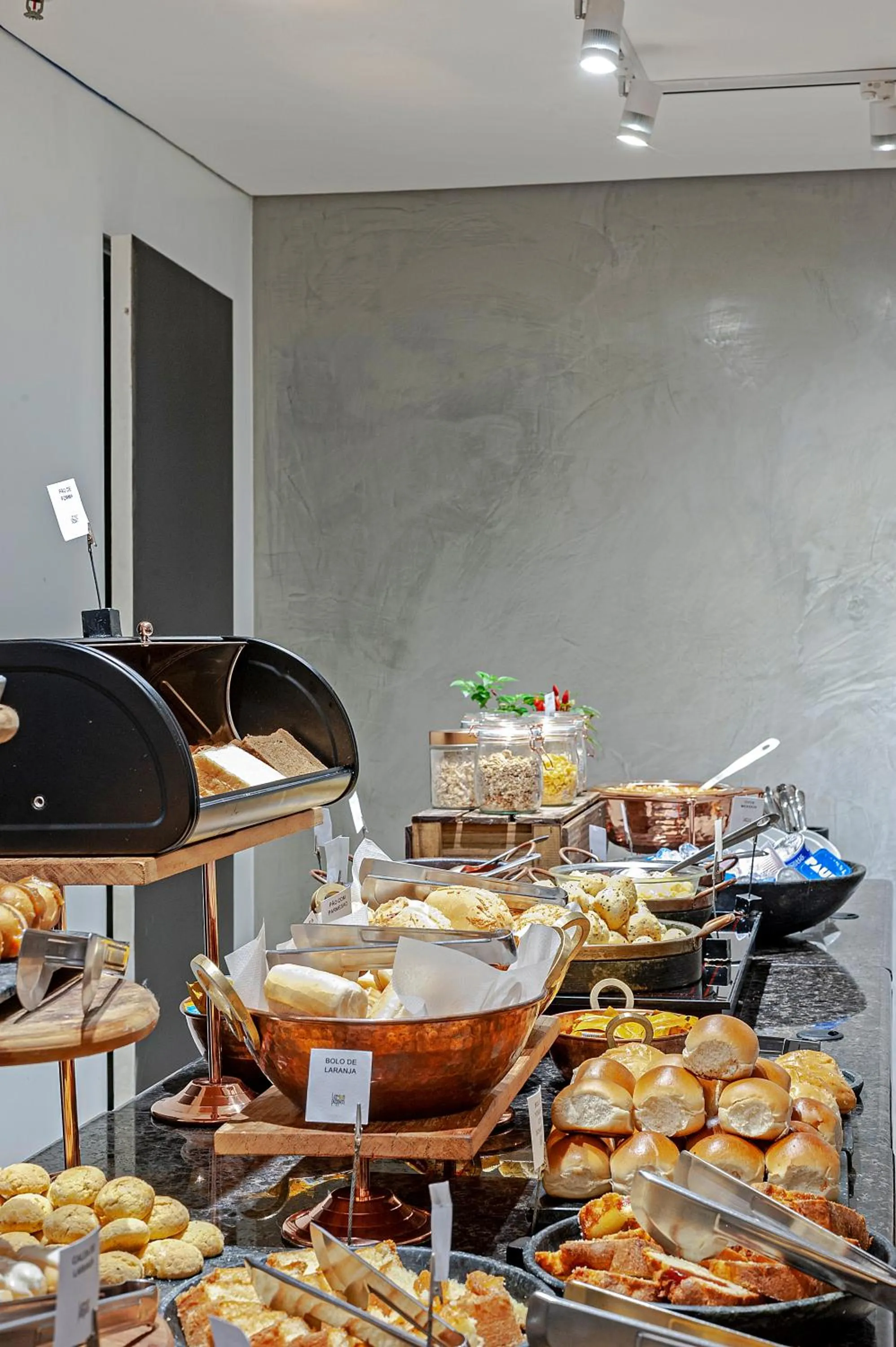 Buffet breakfast in Slaviero São Paulo Moema