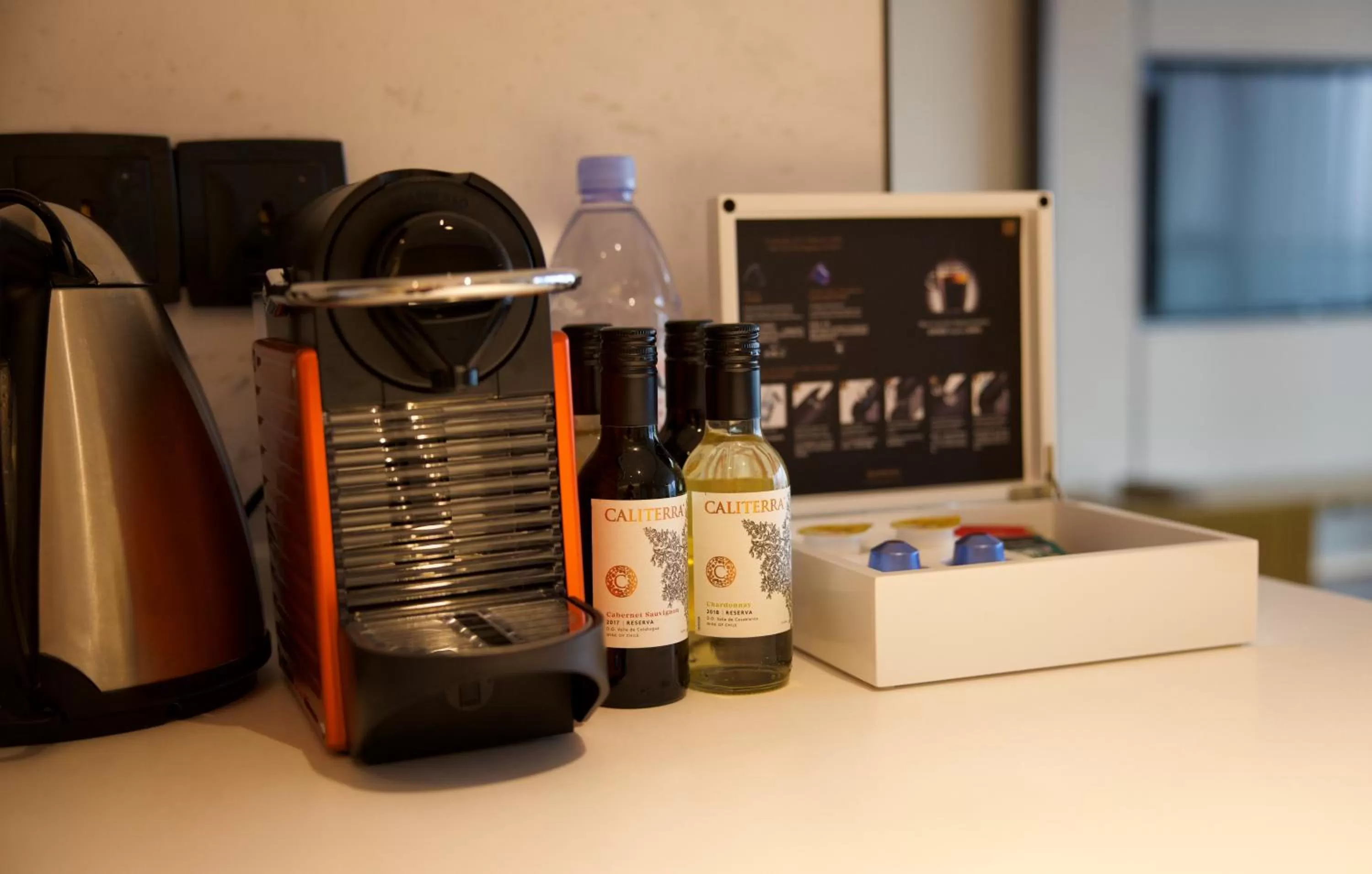Coffee/tea facilities in Marriott Executive Apartments Chongqing