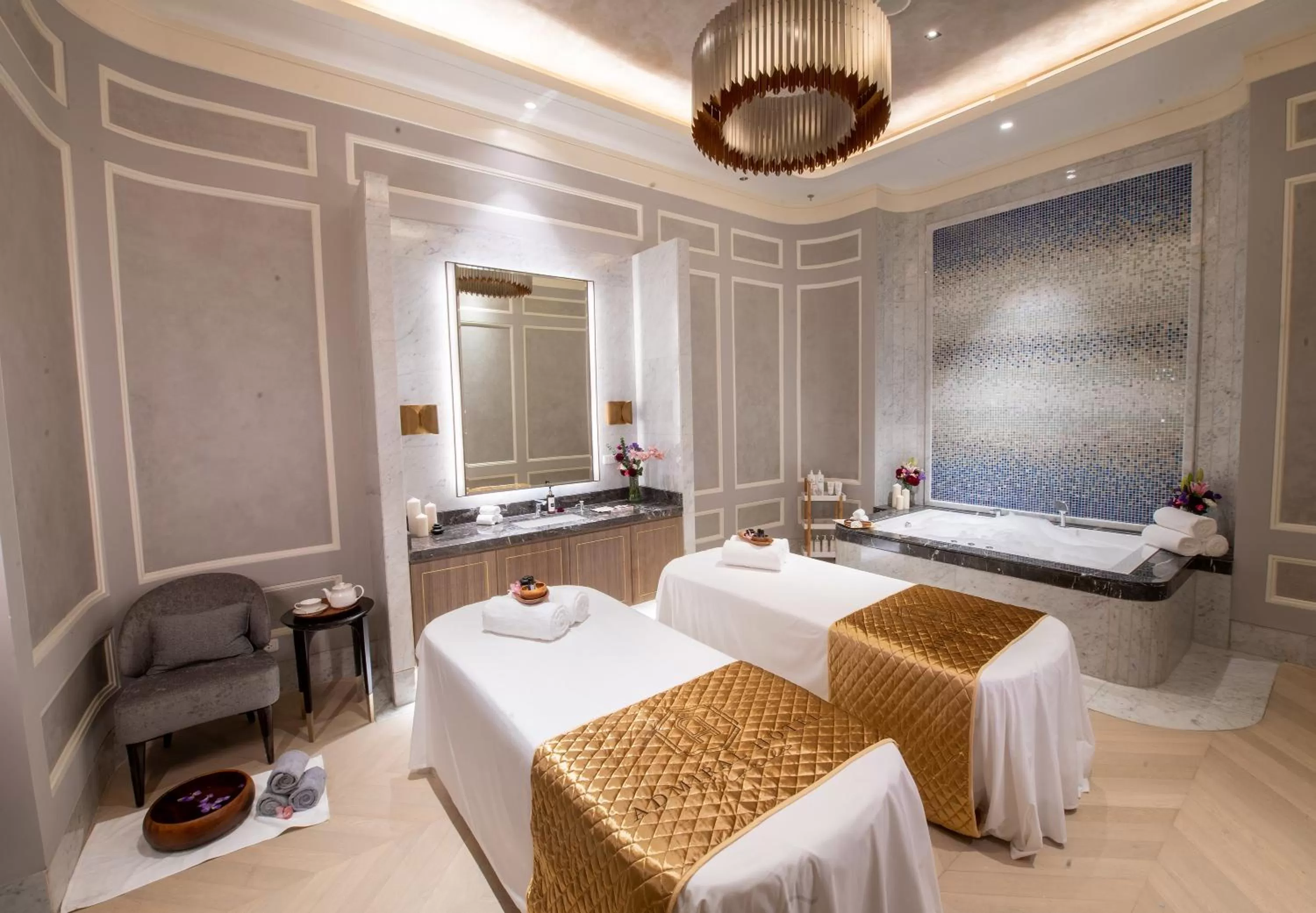 Massage, Bed in Admiral Hotel Manila - MGallery Collection