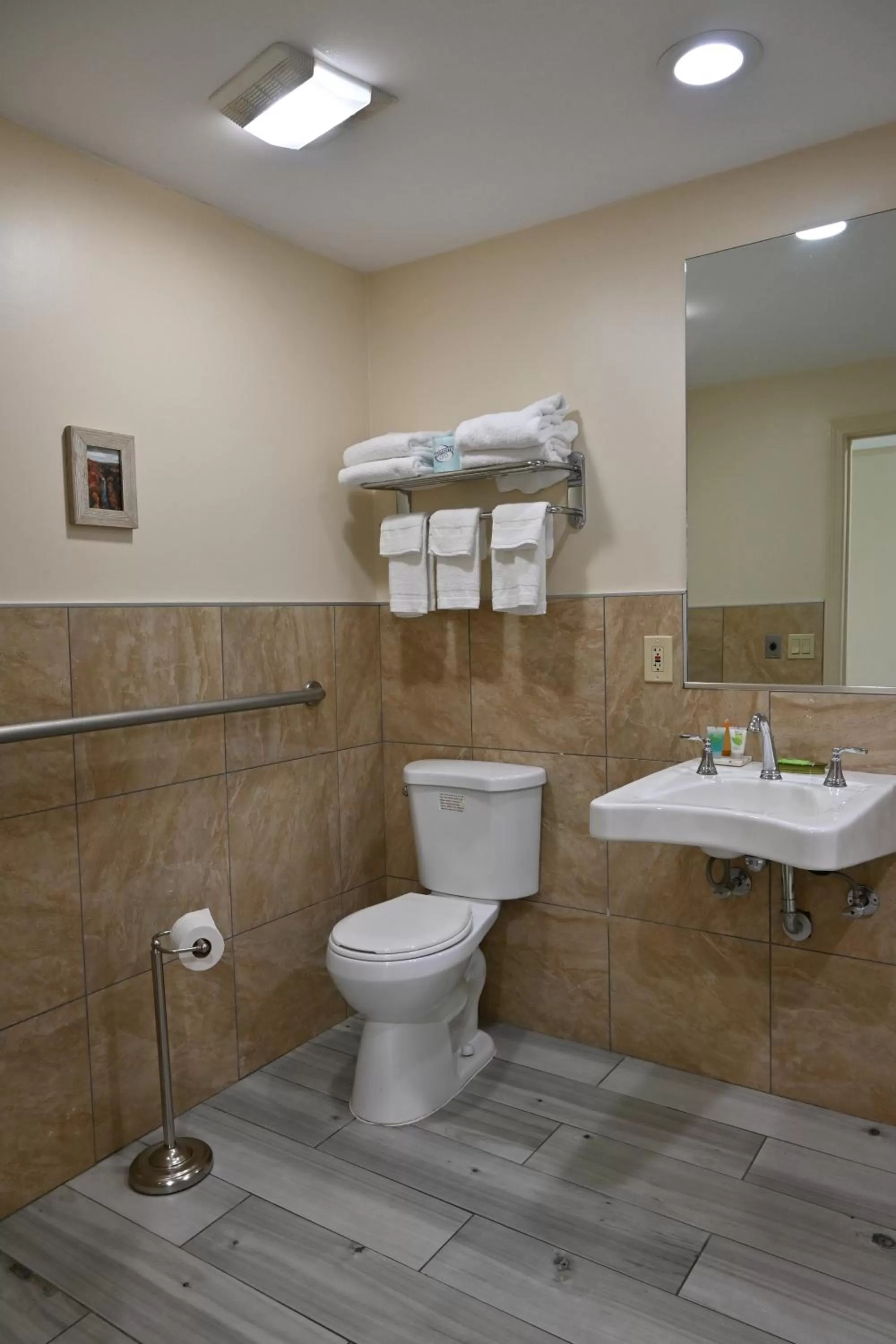 Toilet in The Lodge at Jackson Village