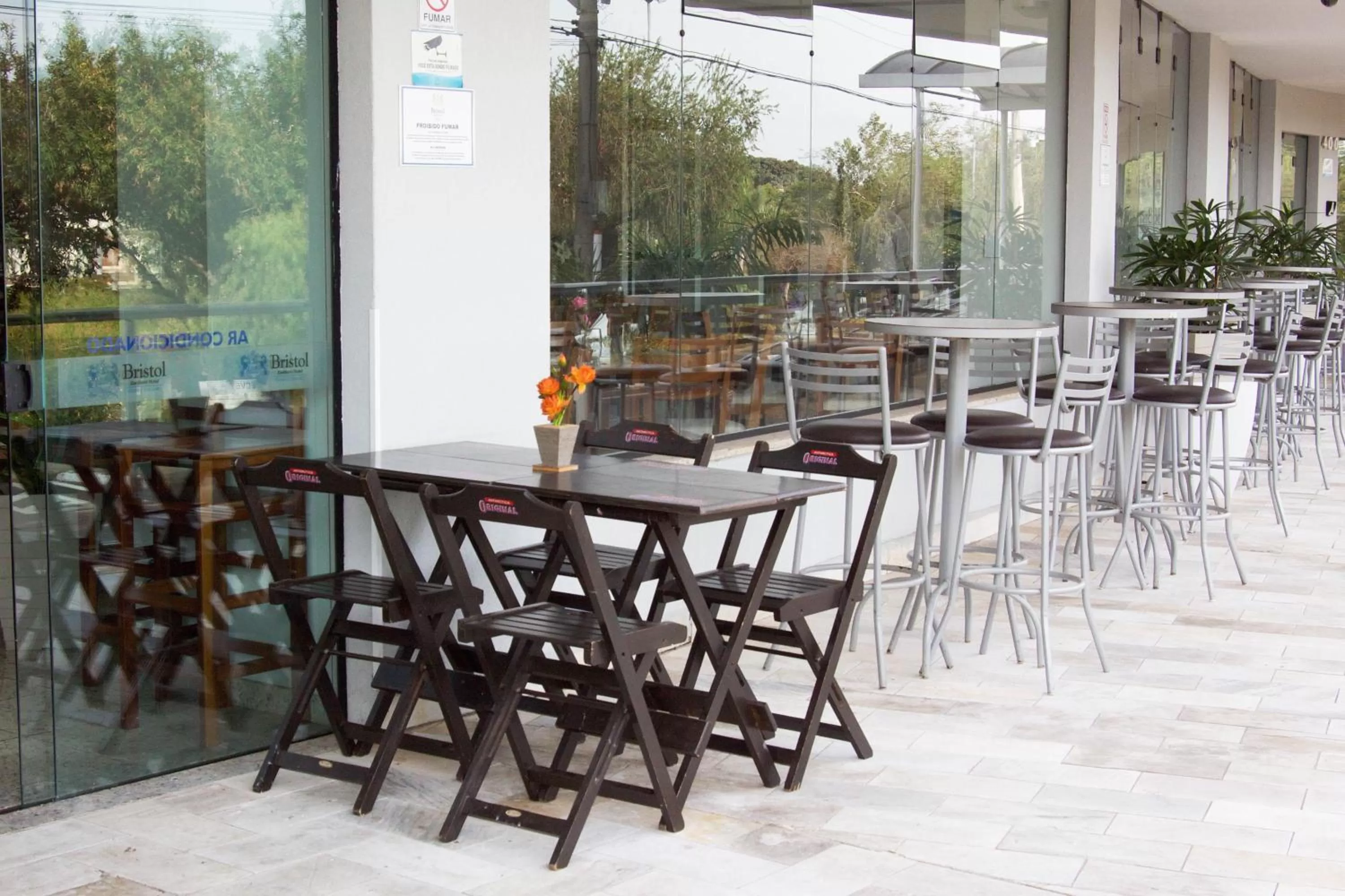 Lounge or bar in Bristol Zaniboni Mogi Mirim