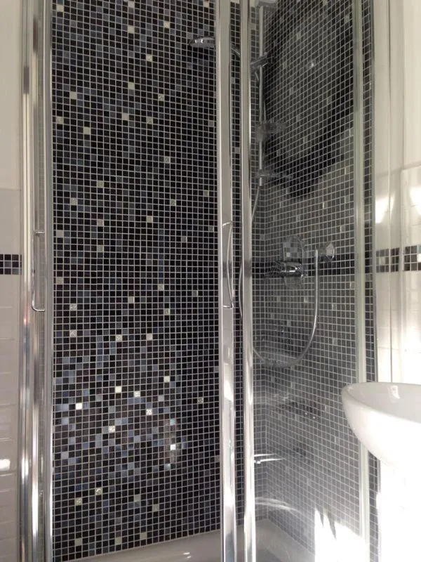 Bathroom in Hotel Bologna