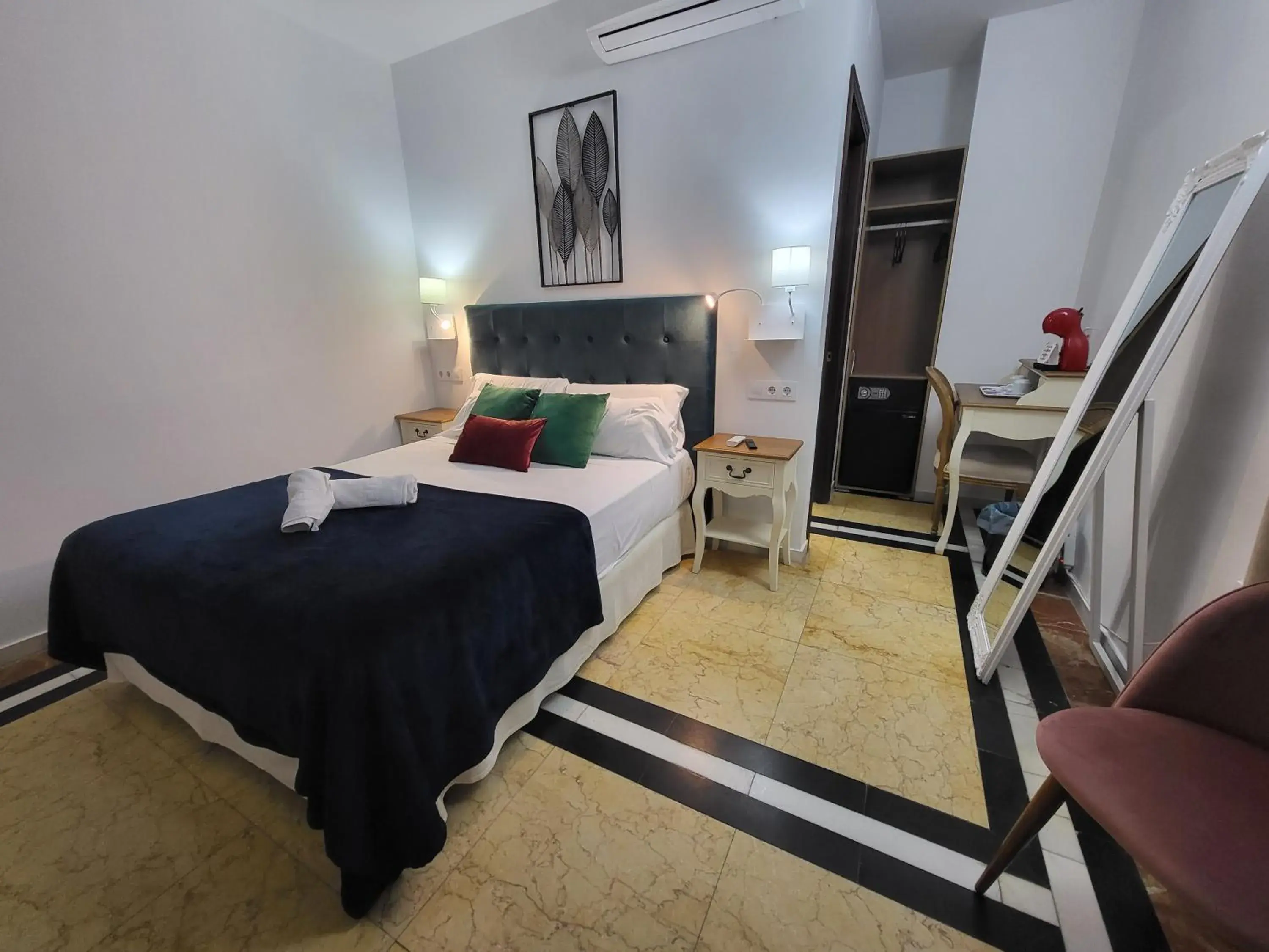 Interior Economy Twin Room in Casona de San Andrés Boutique Hotel Interior Economy Twin Room in Casona de San Andrés Boutique Hotel