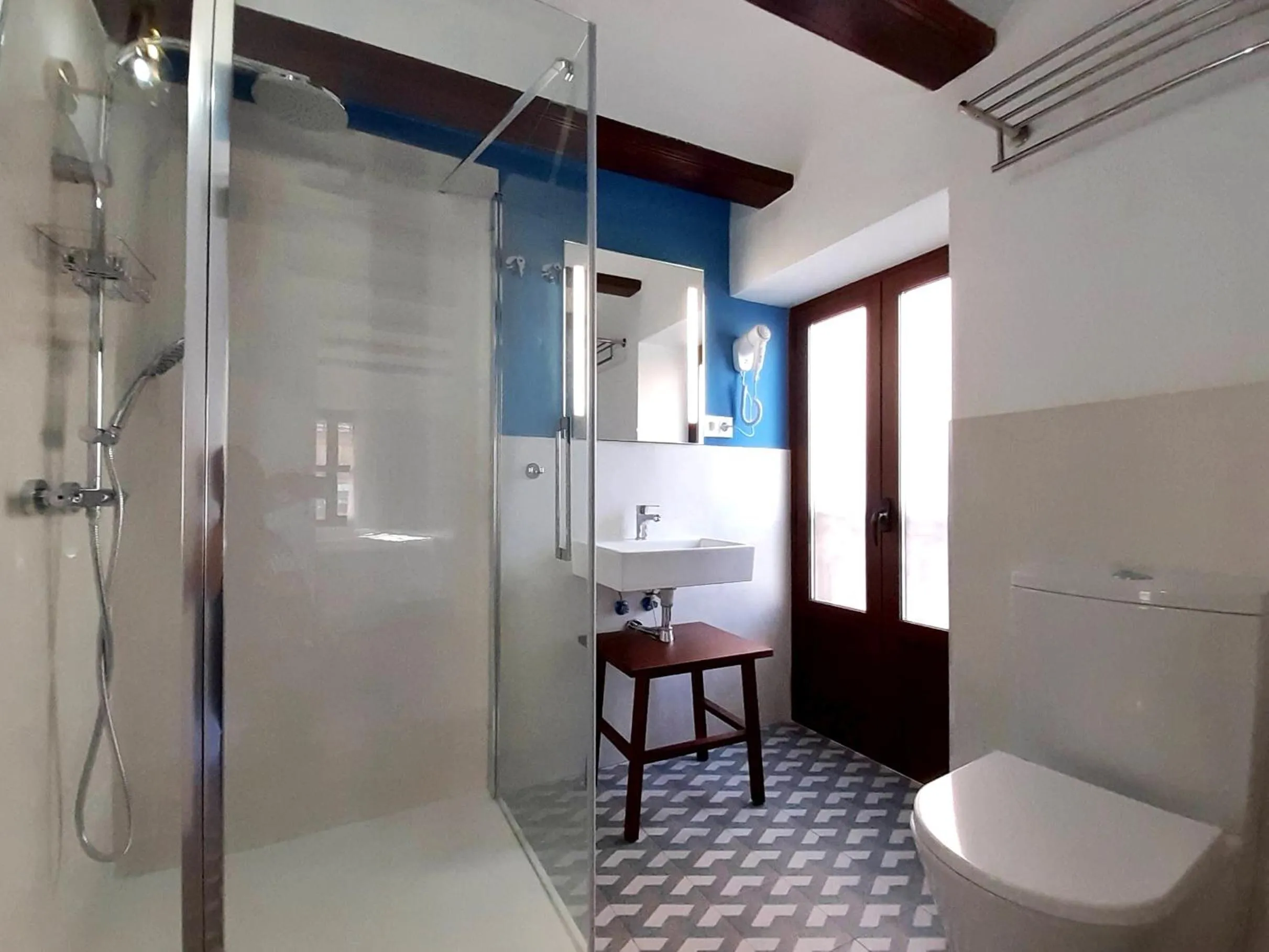 Bathroom in Hotel 19-30 Valencia