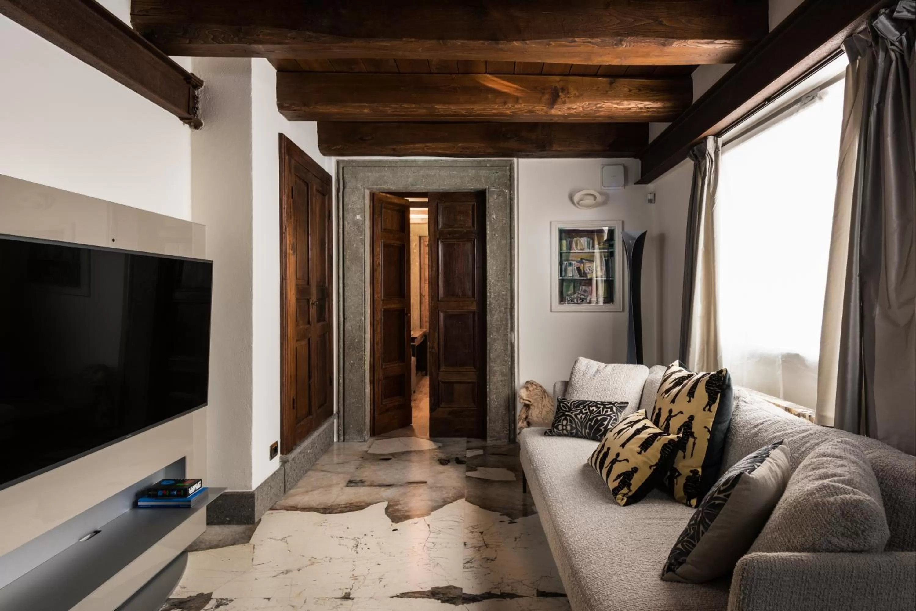 Two-Bedroom Apartment in Palazzo Delle Pietre - Luxury Apartments