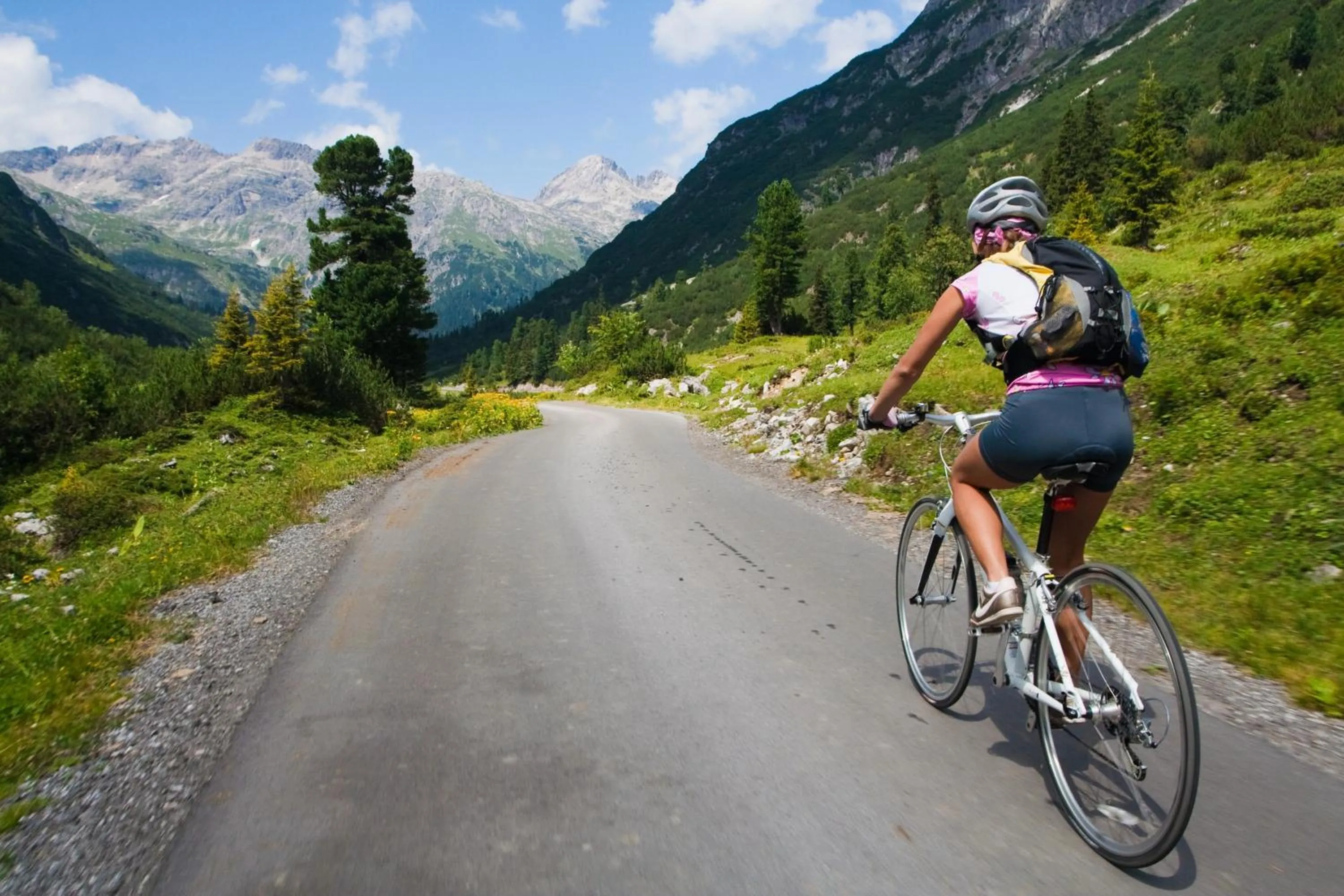 Cycling in Hotel Mamiani & Relaxing Spa Urbino
