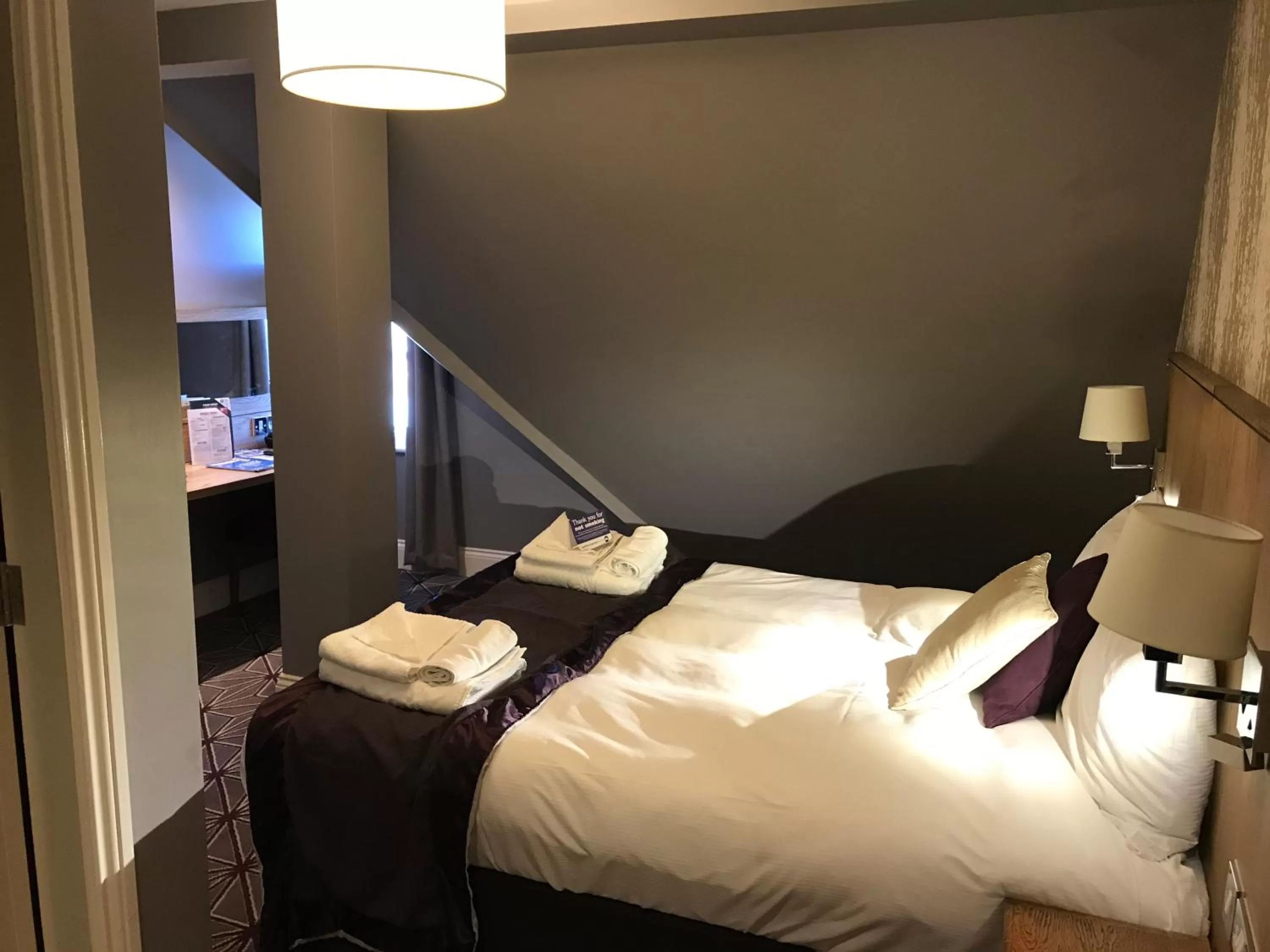 Coffee/tea facilities, Bed in Pilgrims Progress Wetherspoon