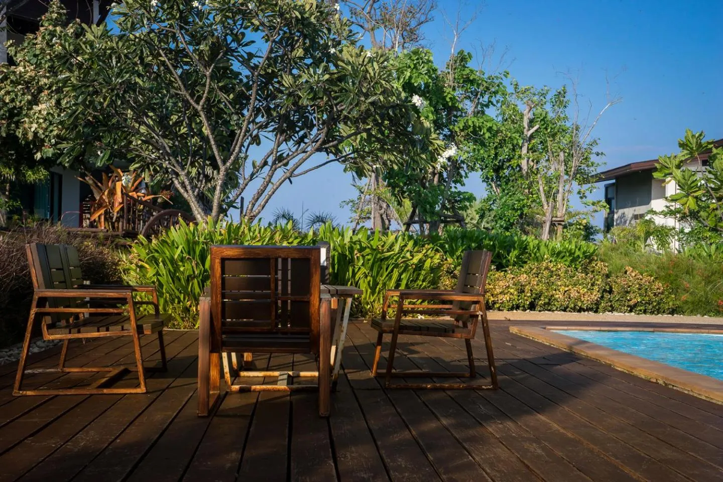 Swimming pool in i Tara Resort & Spa