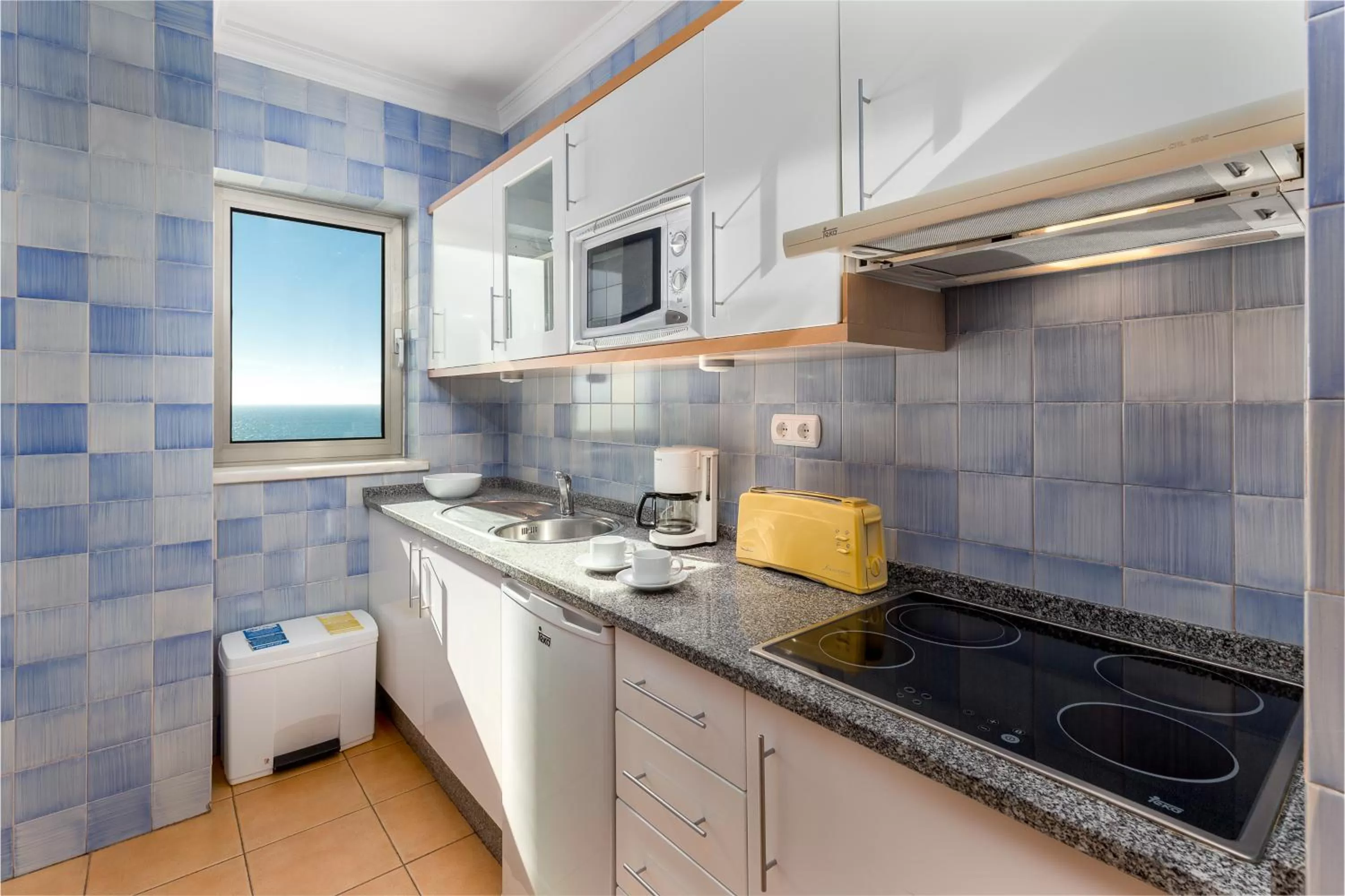 Kitchen or kitchenette in Hotel Apartamento Dunamar