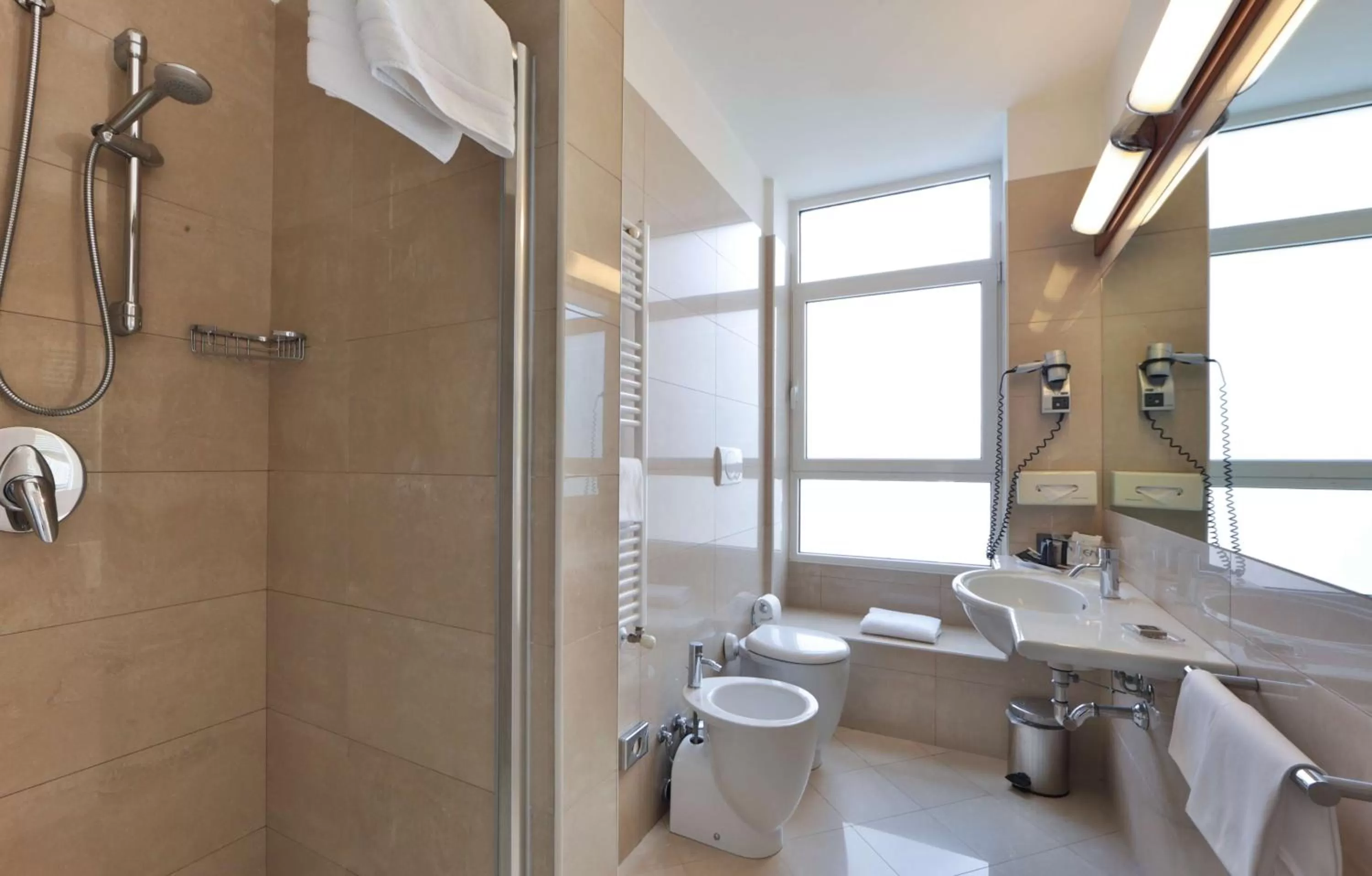 Double or Twin Room in Best Western Madison Hotel