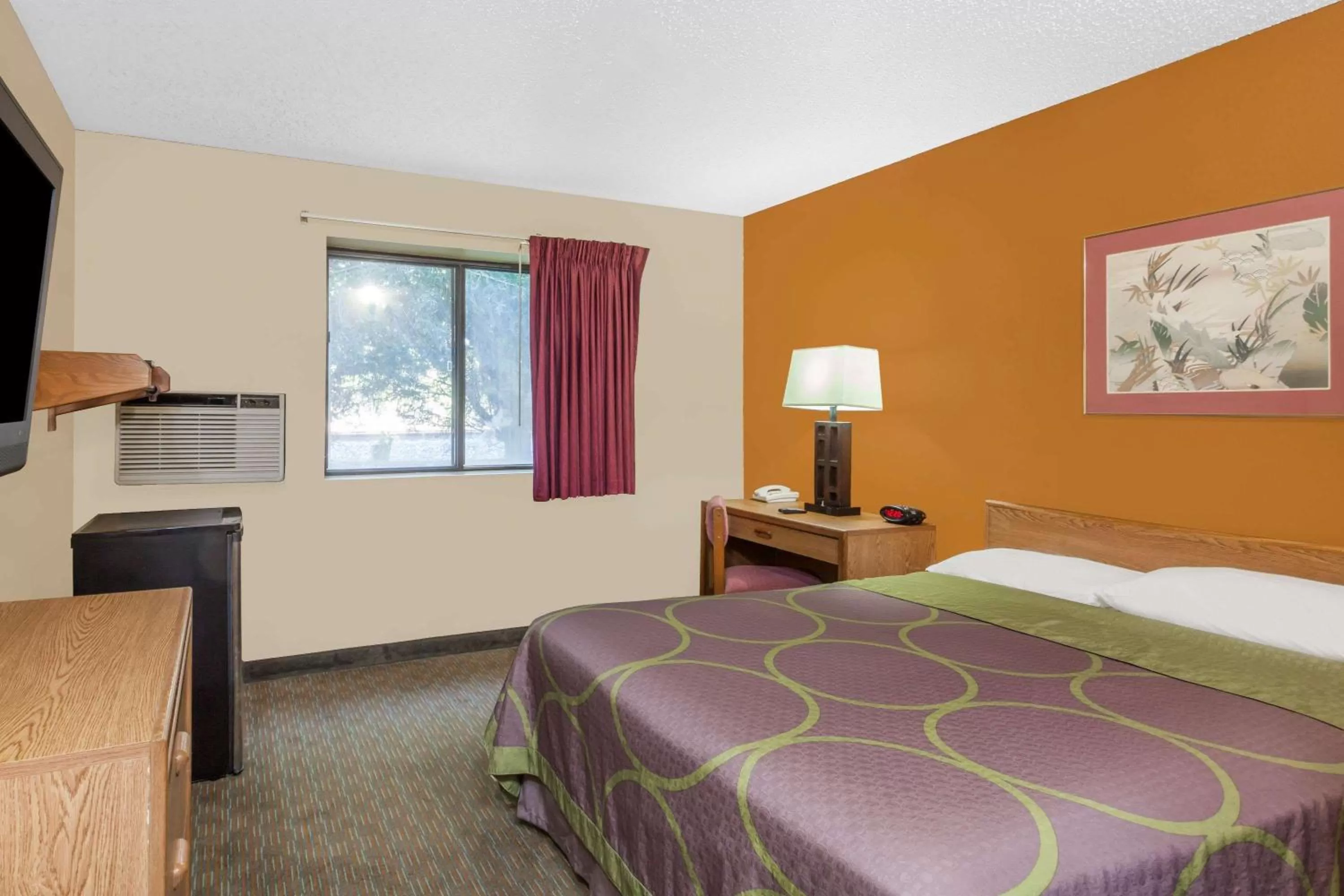 Photo of the whole room in Super 8 by Wyndham Charlotte/Amusement Park Area