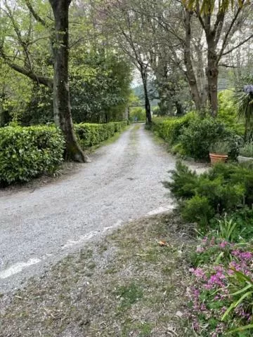 Garden in Logis Hotel Restaurant Le Domaine de la Régalière