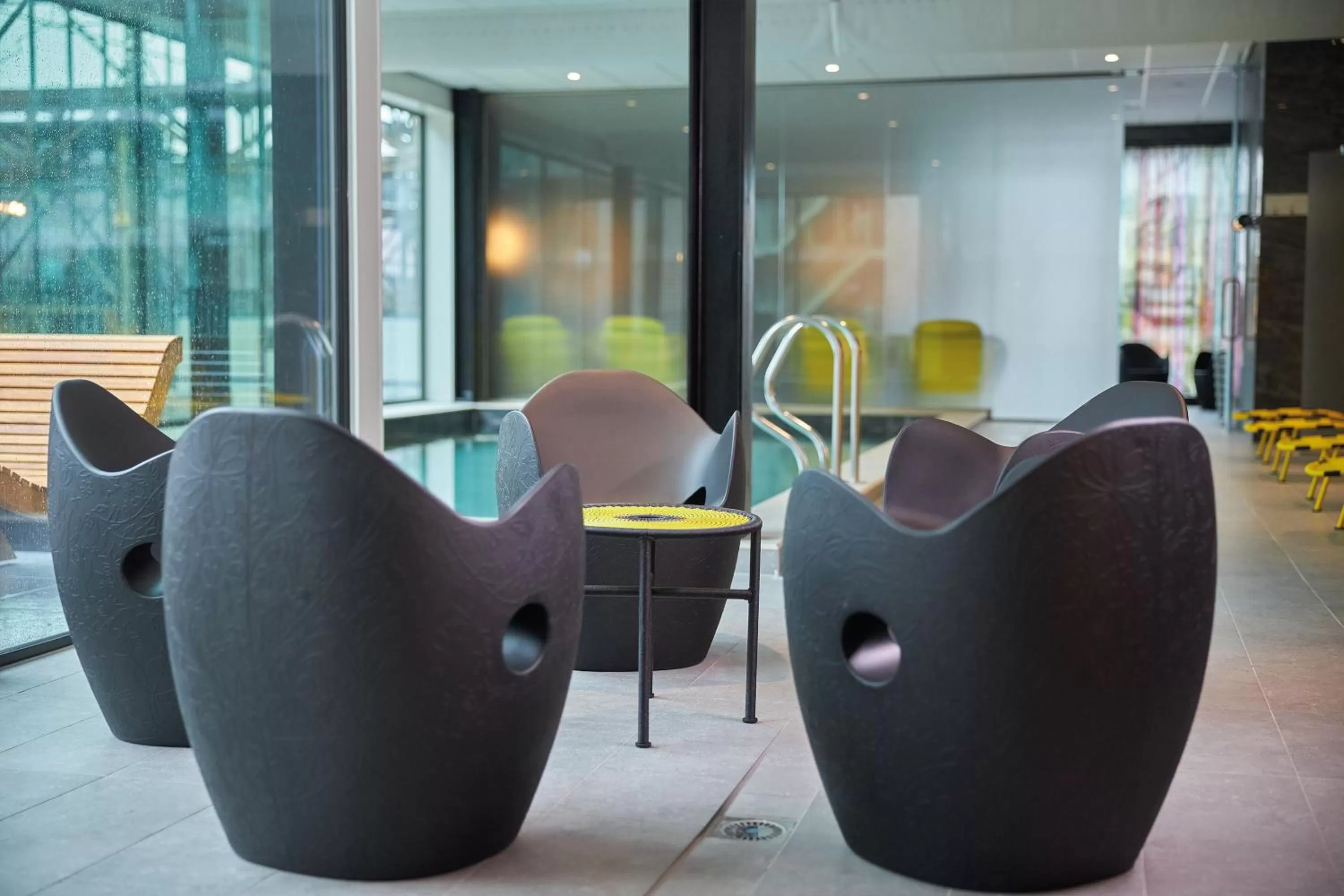 Swimming pool in Inntel Hotels Amsterdam Landmark