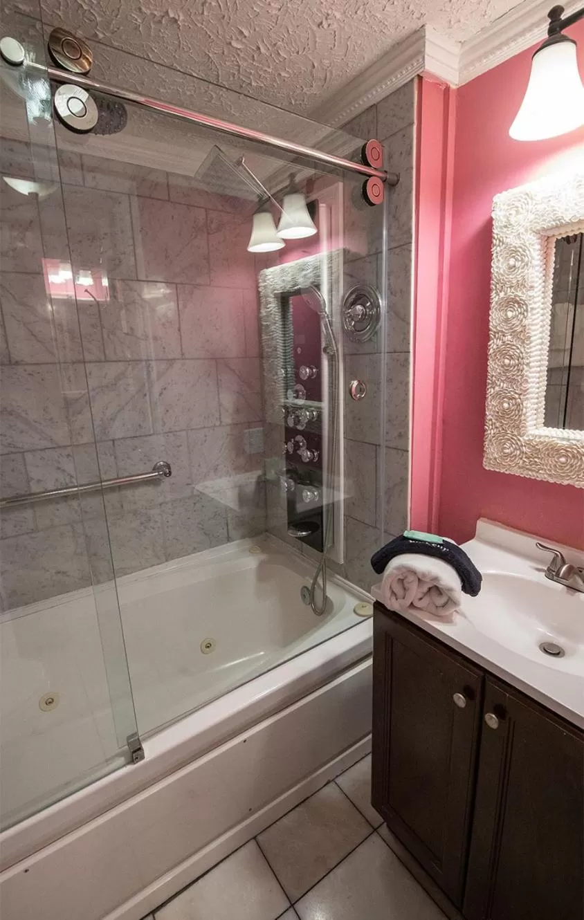 Casablanca Inn on the Bay