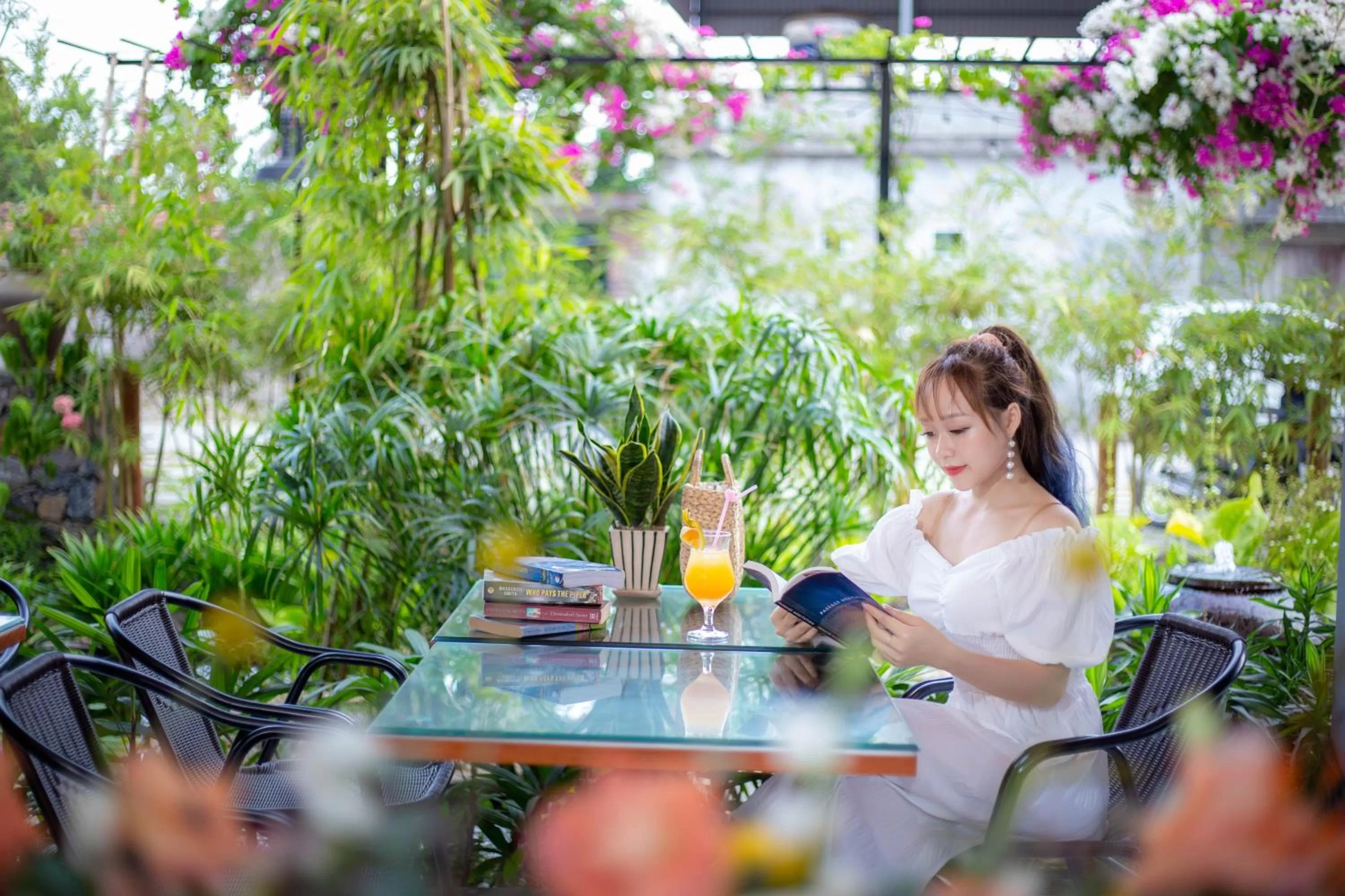 Restaurant/places to eat in Tam Coc Banana Bungalow