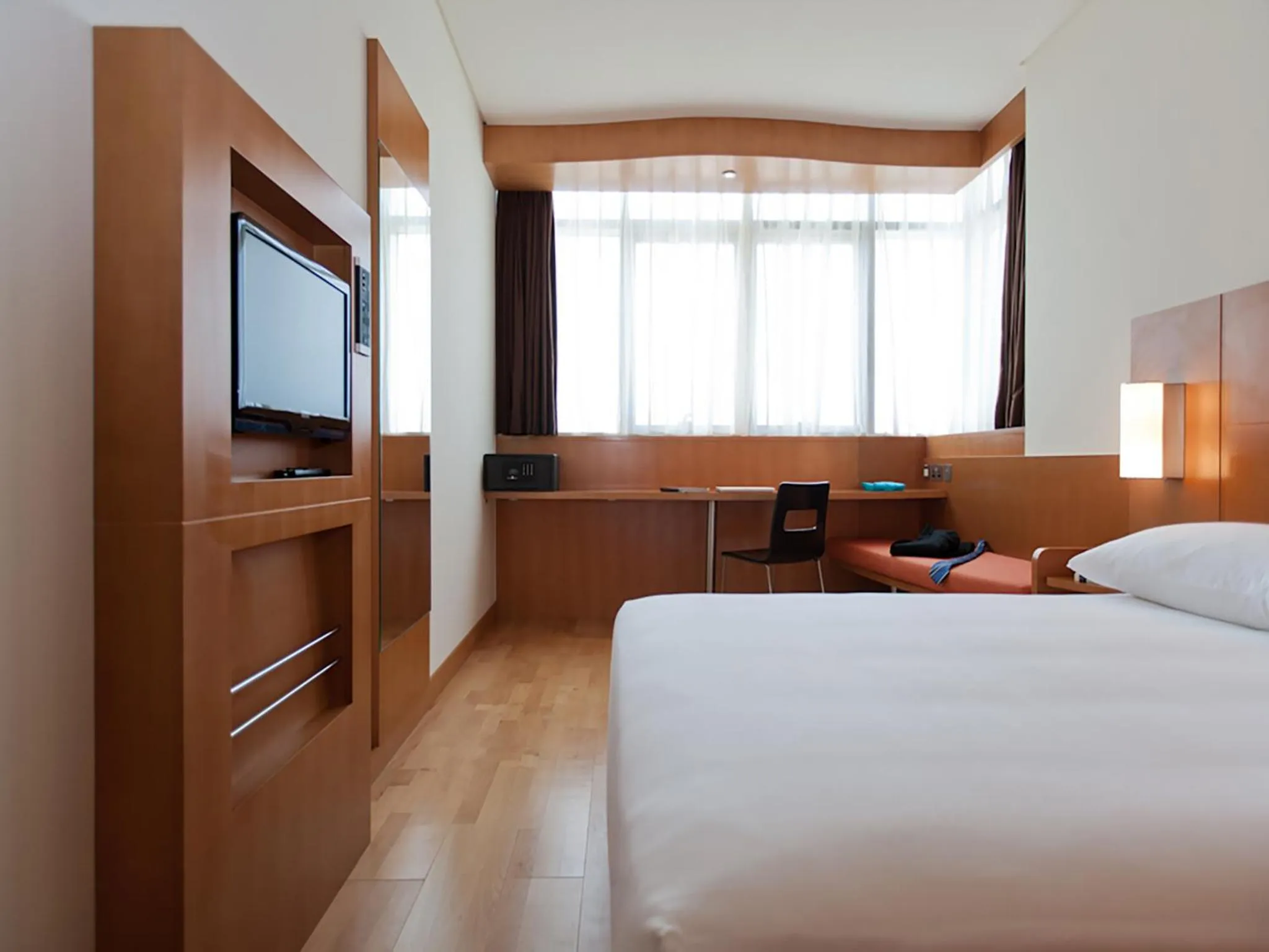 Bed in Ibis Abu Dhabi Gate