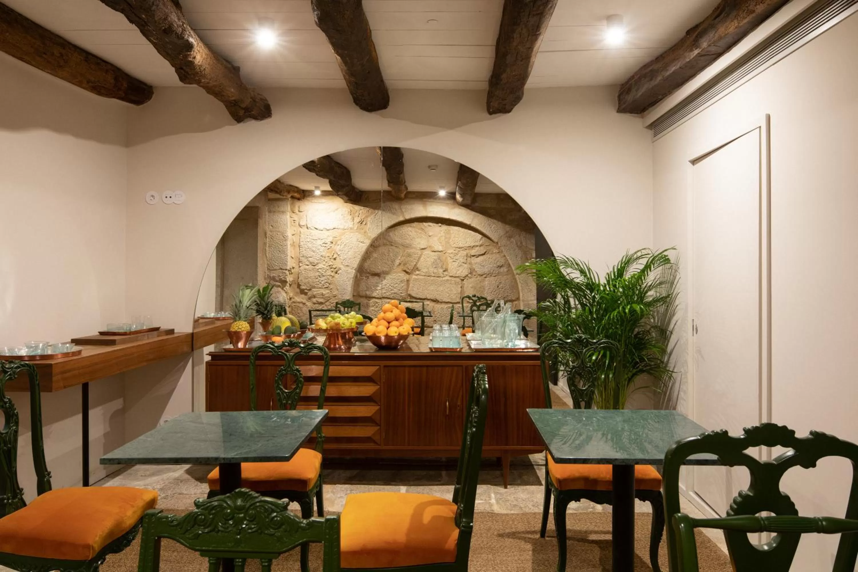 Breakfast in Almadina Smart Luxury