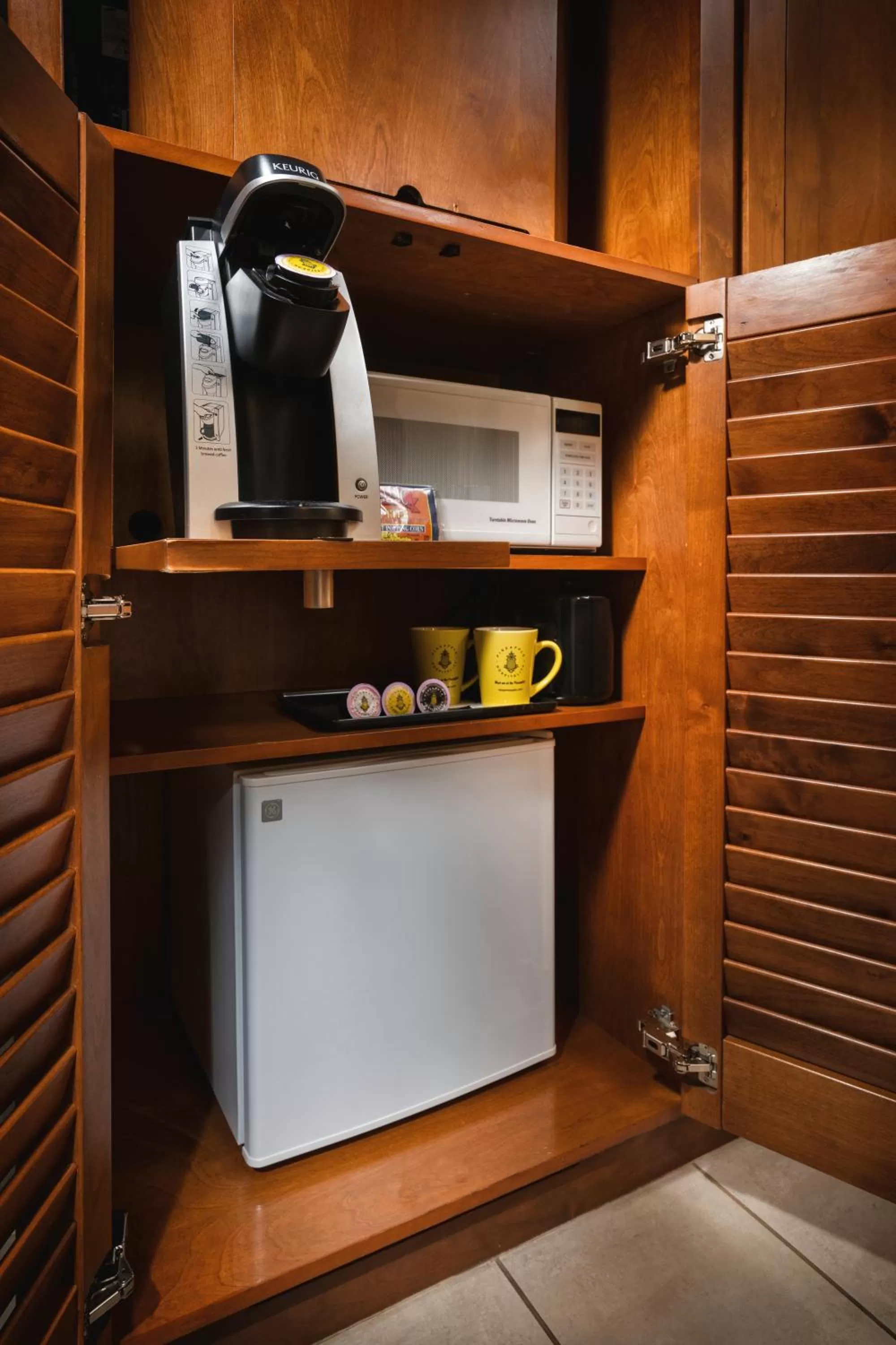 Coffee/tea facilities in Staypineapple, Watertown Hotel, University District Seattle