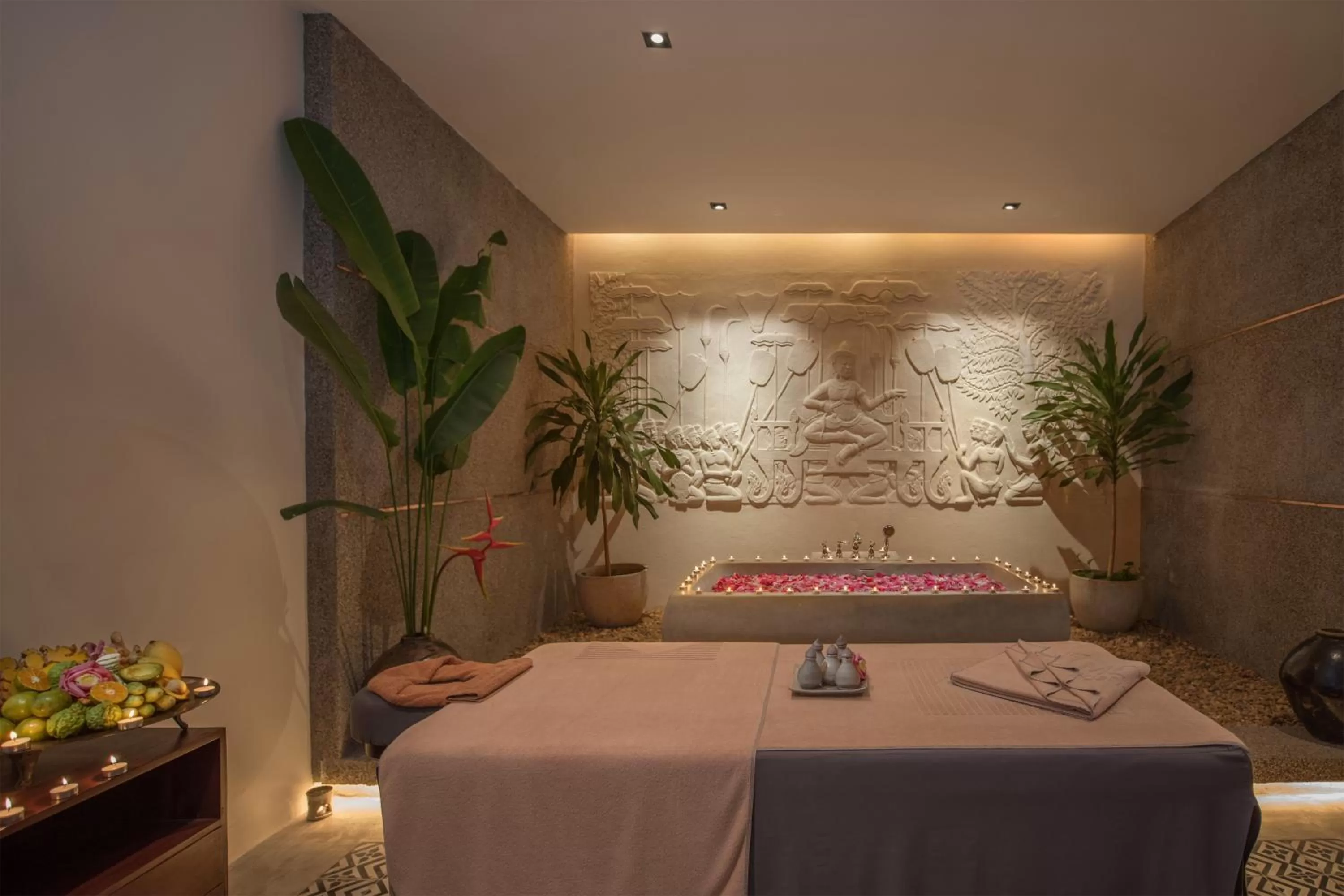 Massage in Metta Residence & Spa