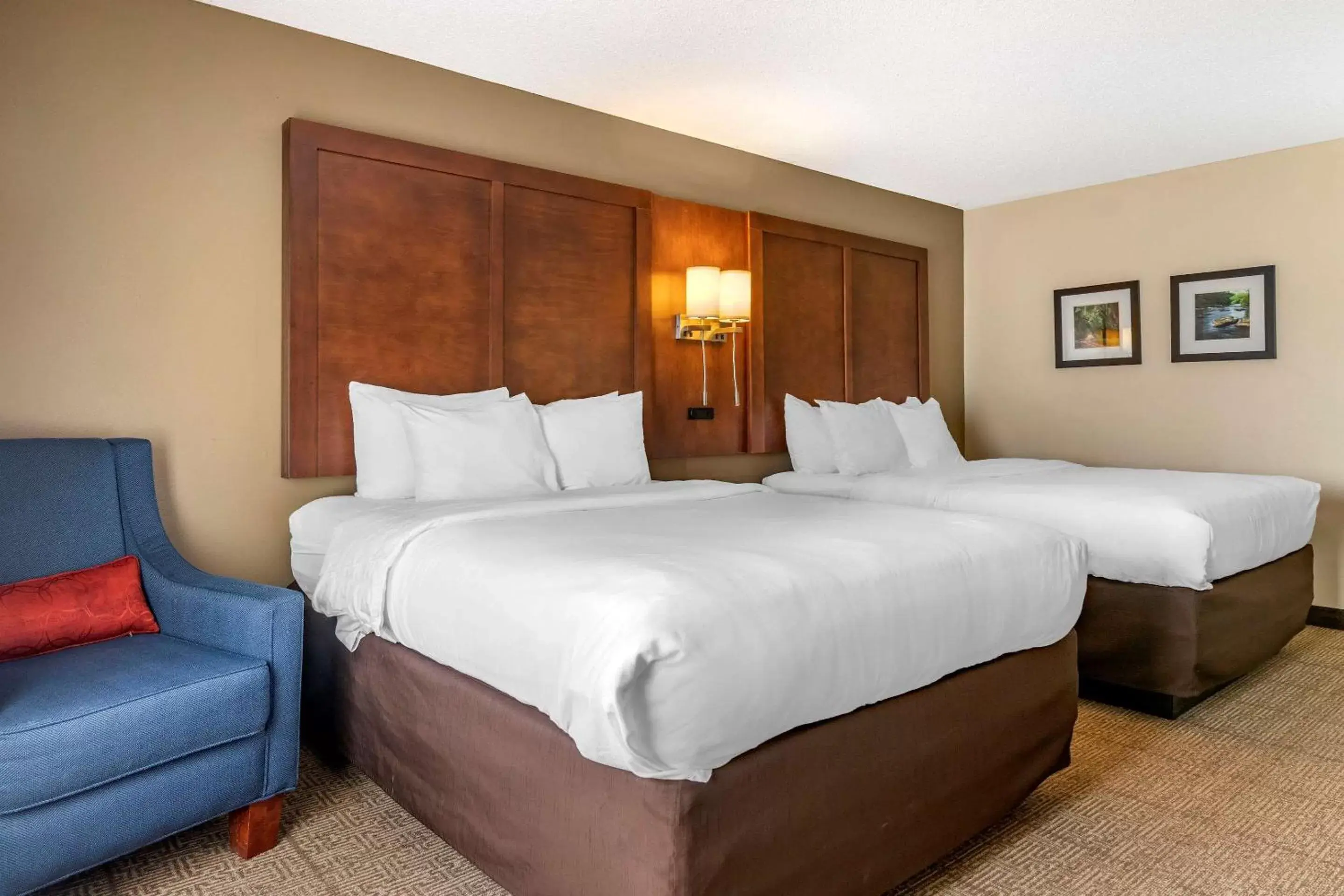 Queen Room with Two Queen Beds - Accessible/Non-Smoking in Comfort Inn & Suites Statesboro - University Area Queen Room with Two Queen Beds - Accessible/Non-Smoking in Comfort Inn & Suites Statesboro - University Area