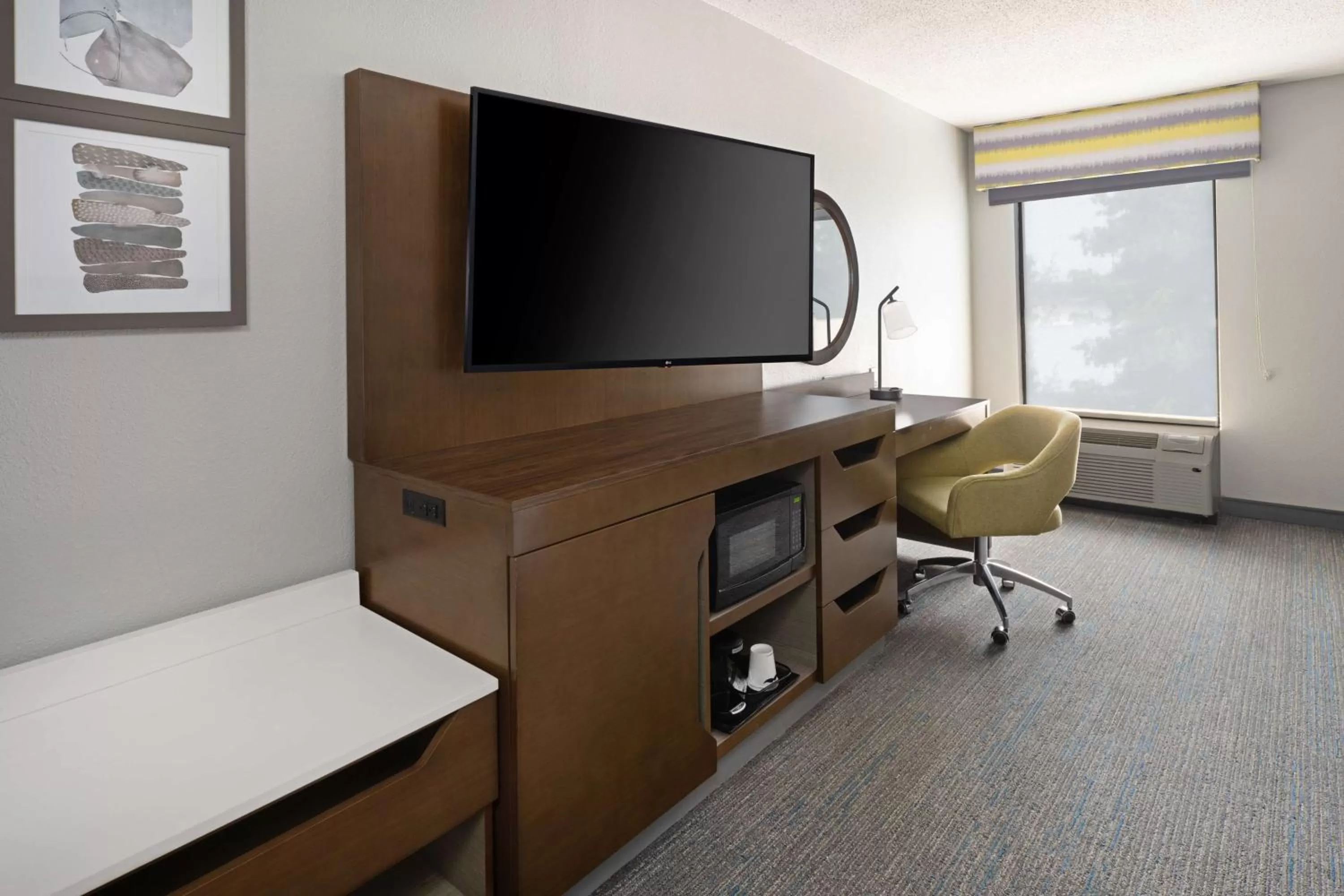 Bedroom in Hampton Inn Richmond/Midlothian Turnpike