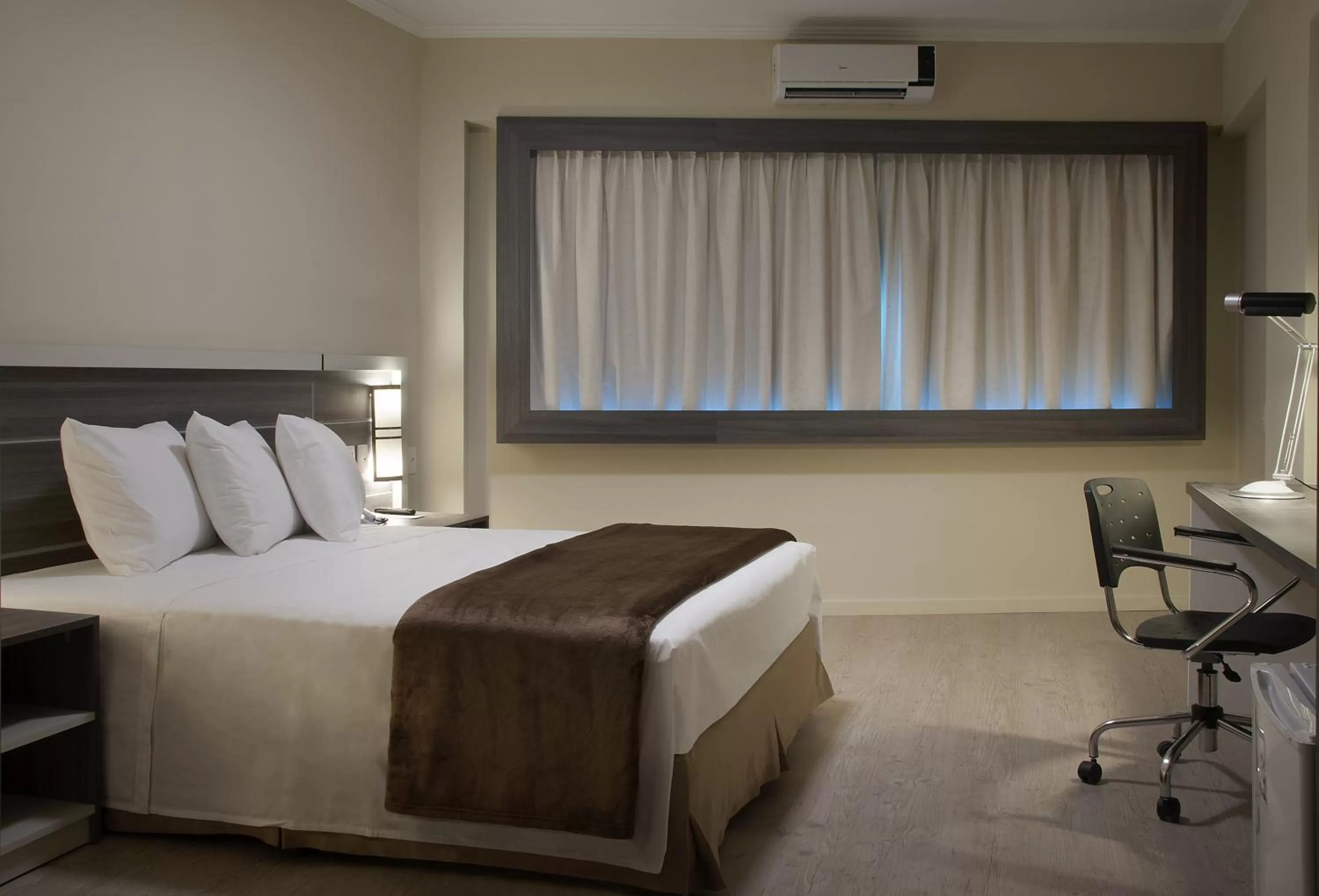 Bed in Master Express Dom Pedro II - próximo ao Consulado Americano e Aeroporto