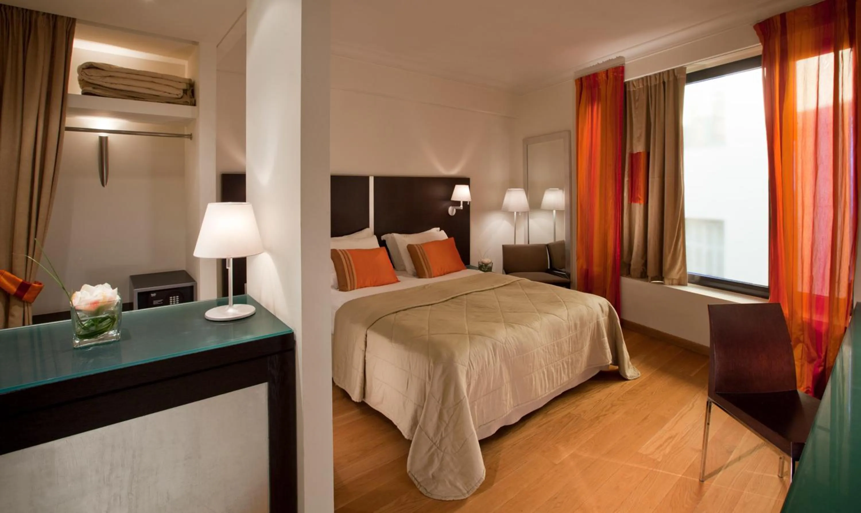 Bedroom, Bed in O&B Athens Boutique Hotel
