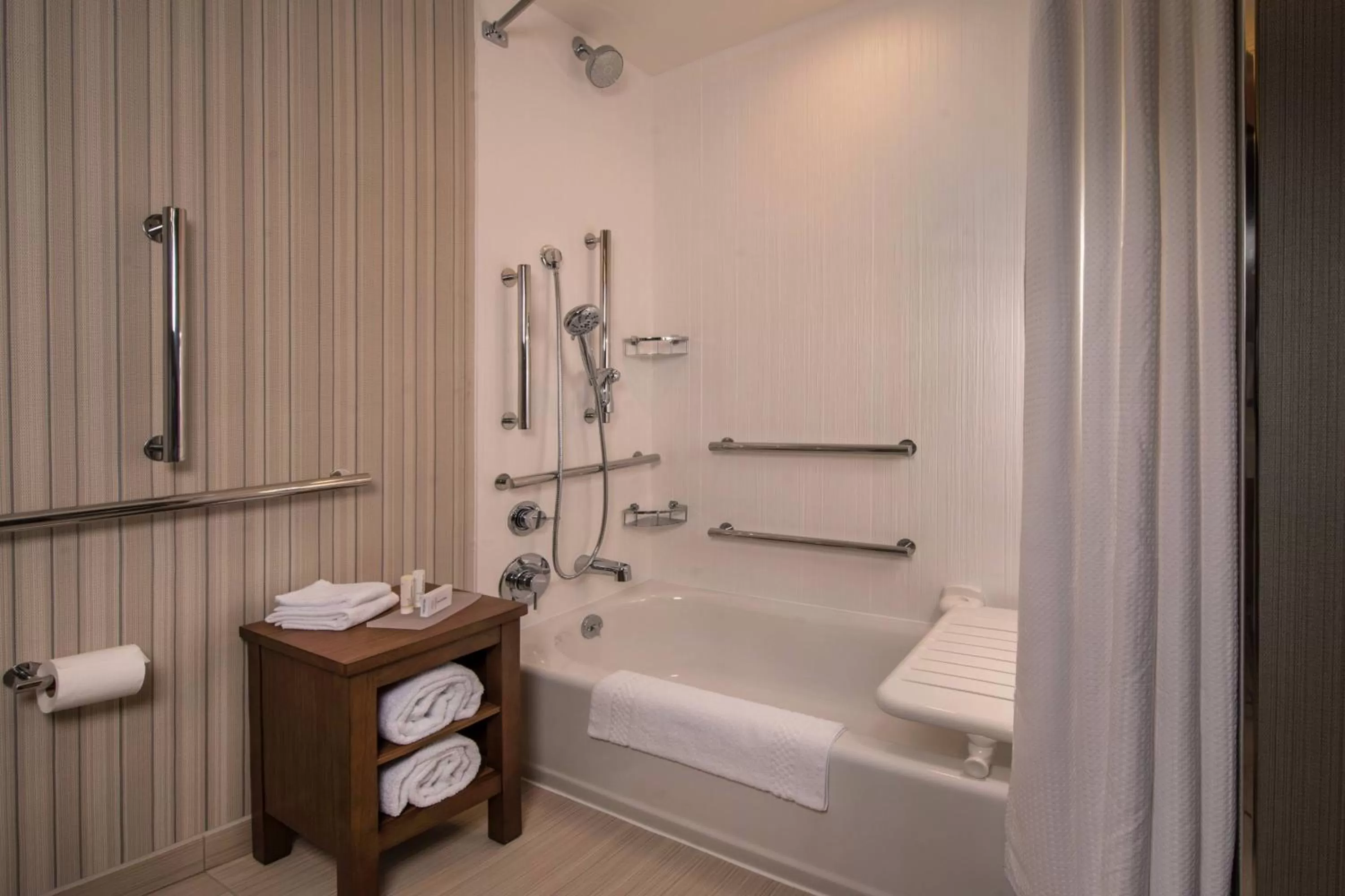 Bathroom in Courtyard by Marriott Hershey Chocolate Avenue