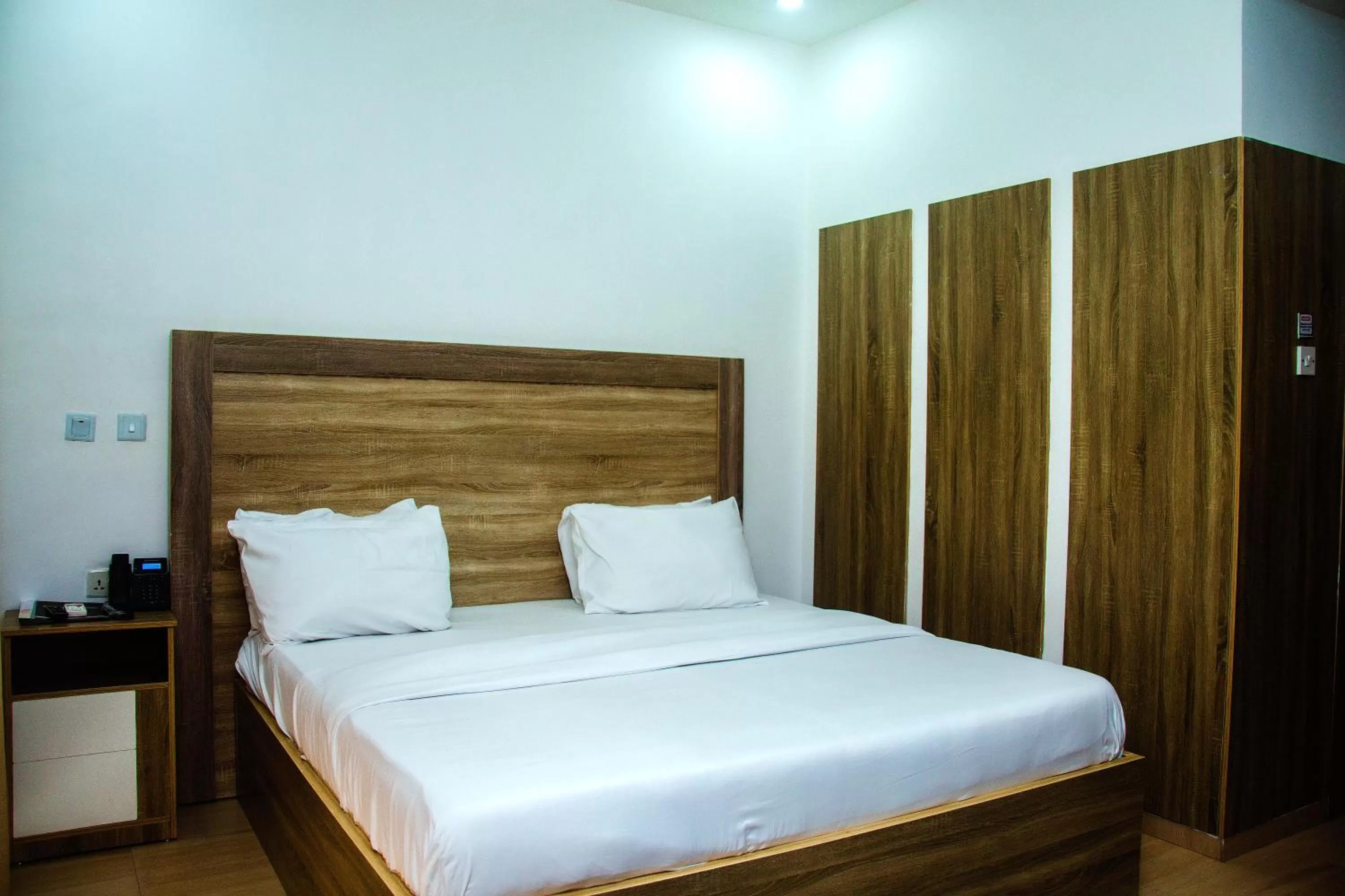 Bed in Hotel Capitol