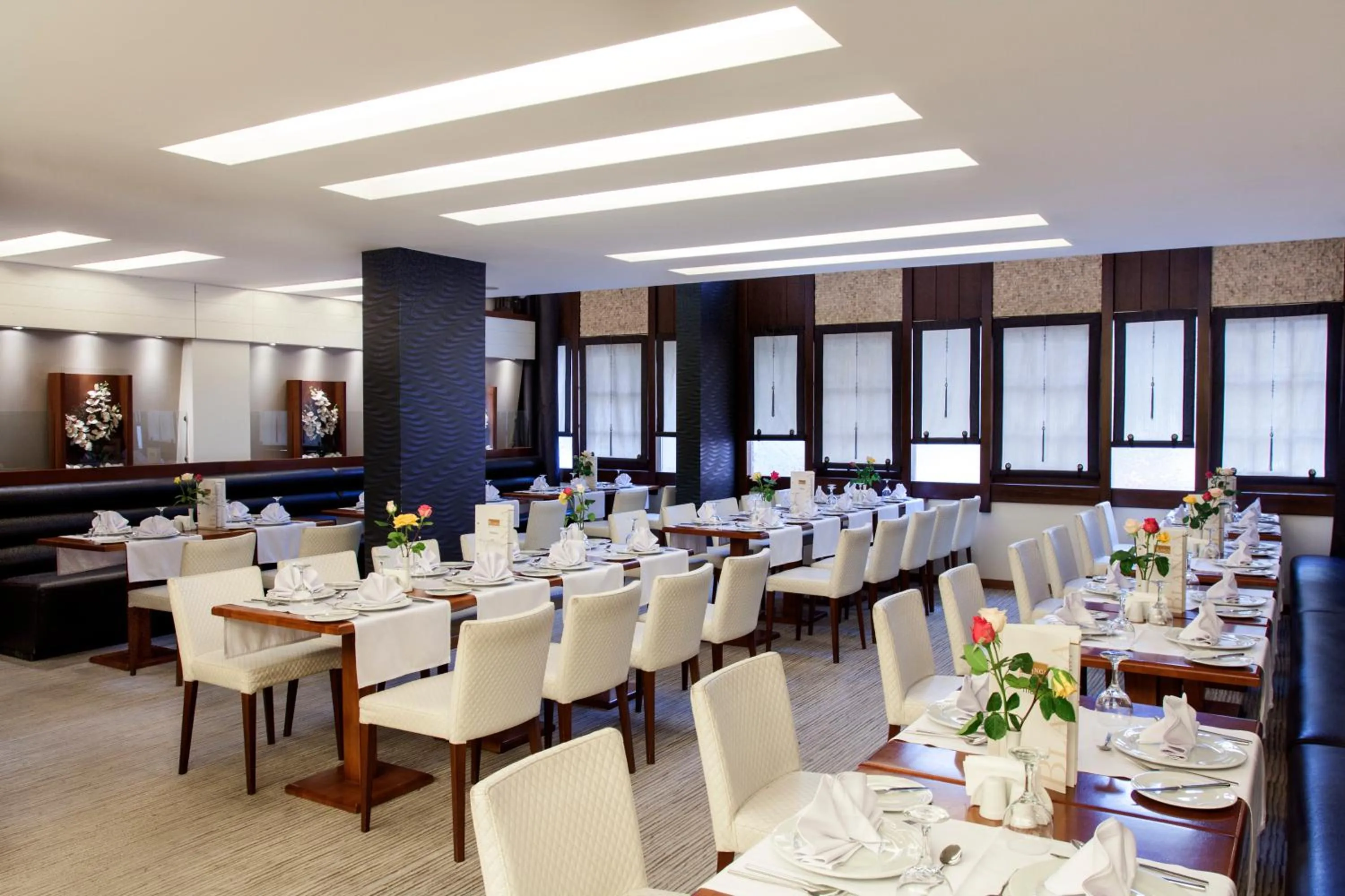 Restaurant/places to eat in Blanca Hotel