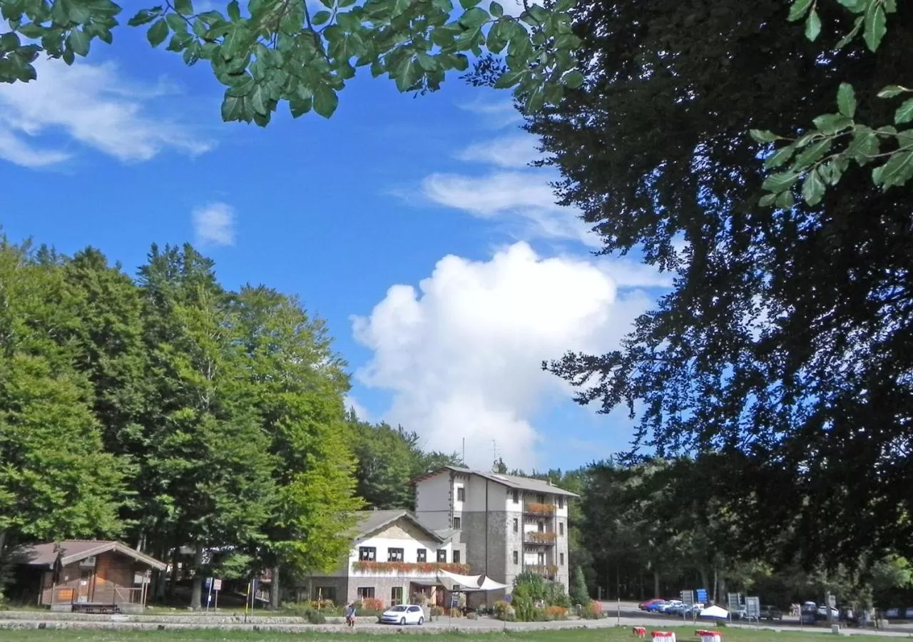 Property building in Albergo Le Macinaie - Monte Amiata