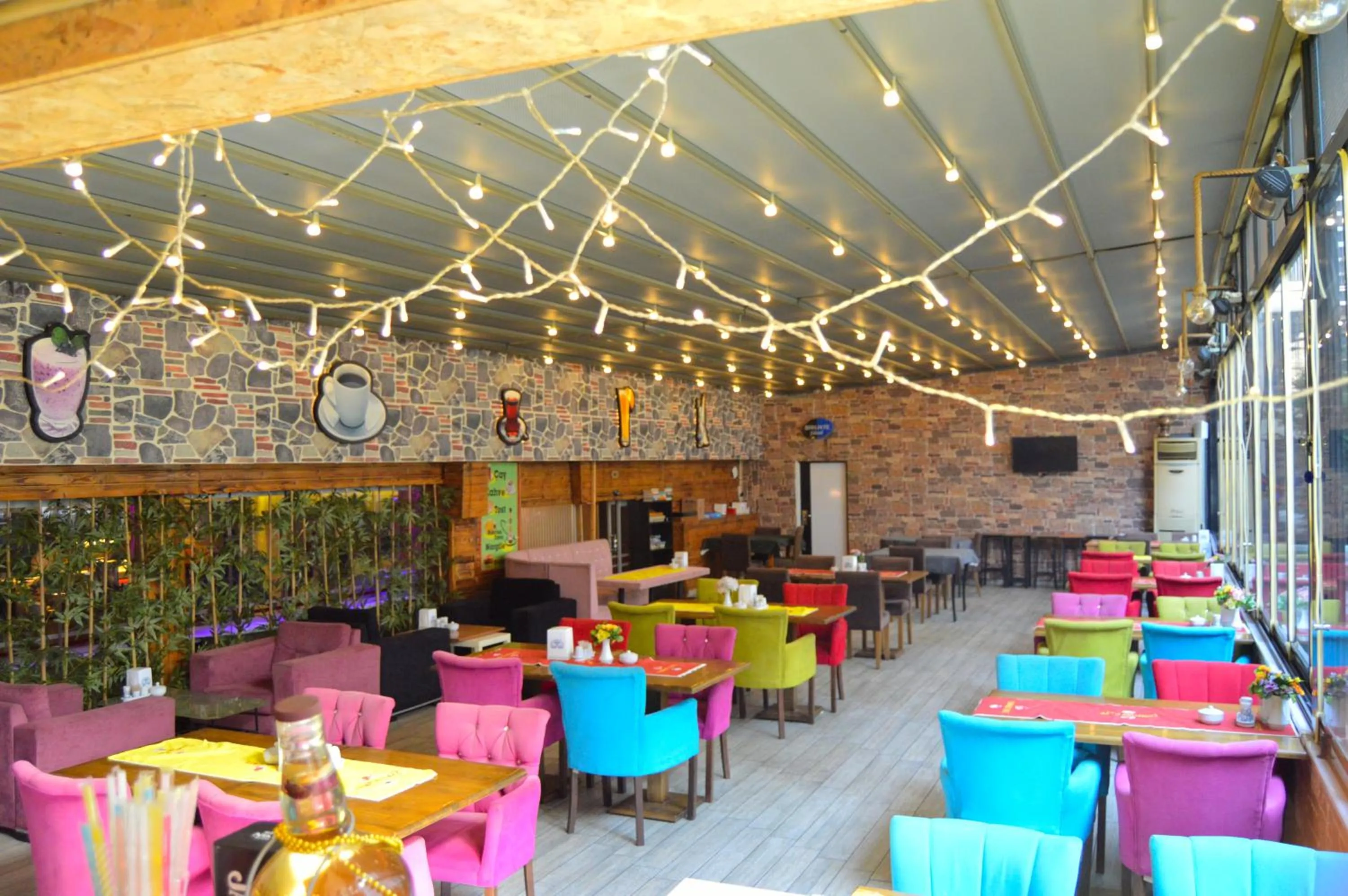 Restaurant/places to eat in Comfort Downtown Istanbul