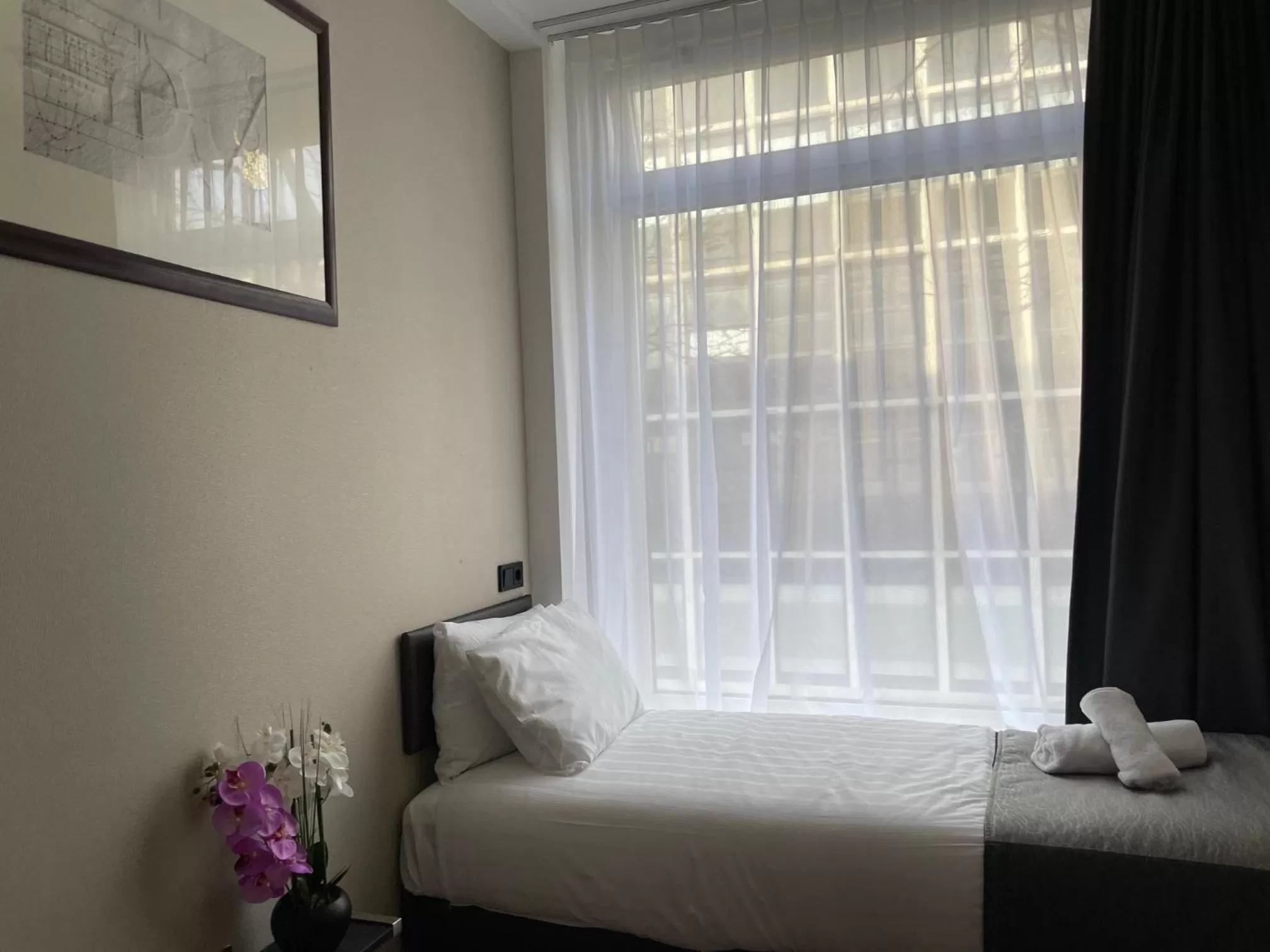 Bed in H3 Hotel Rotterdam City Center