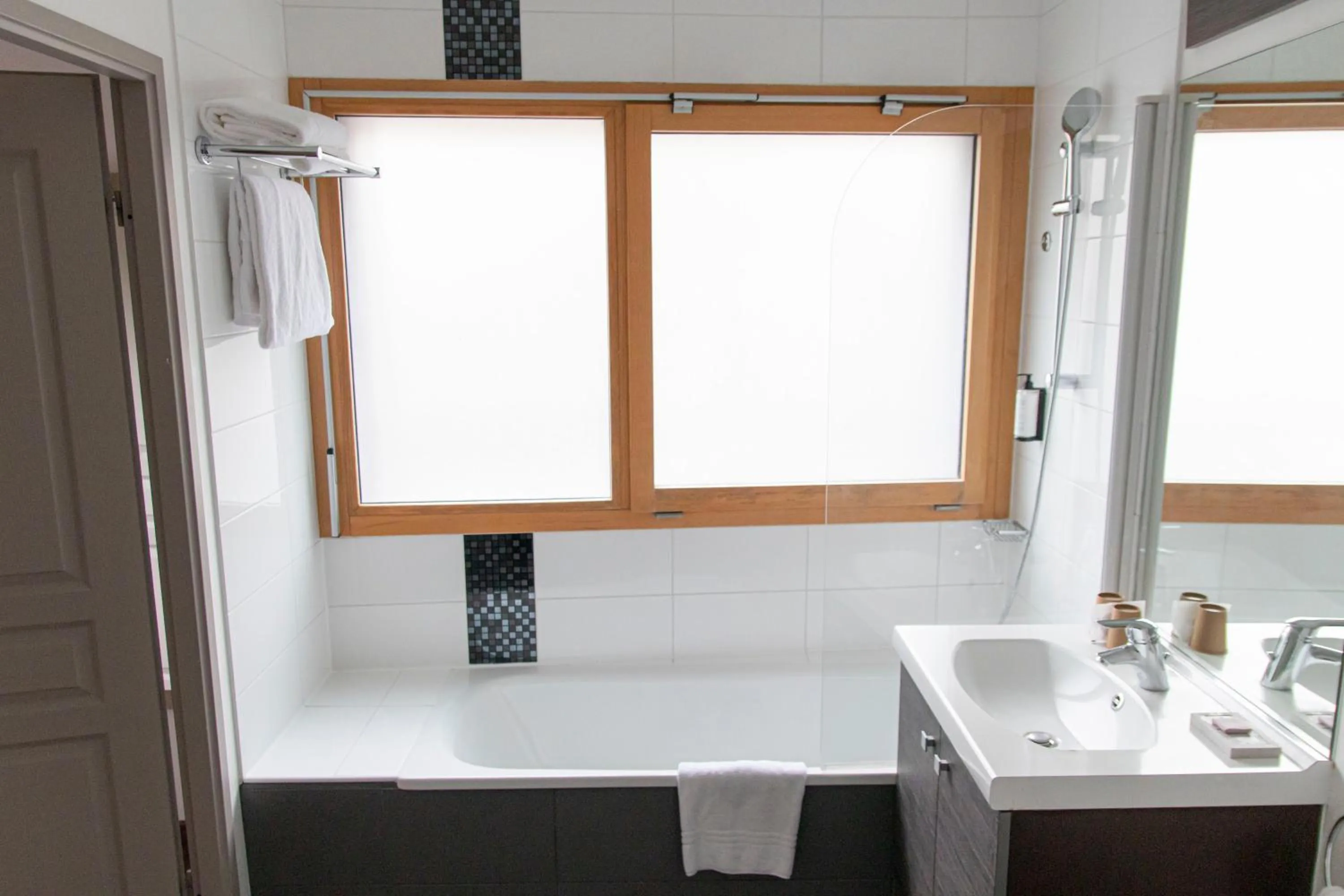 Bathroom in Residhome Paris Issy Les Moulineaux