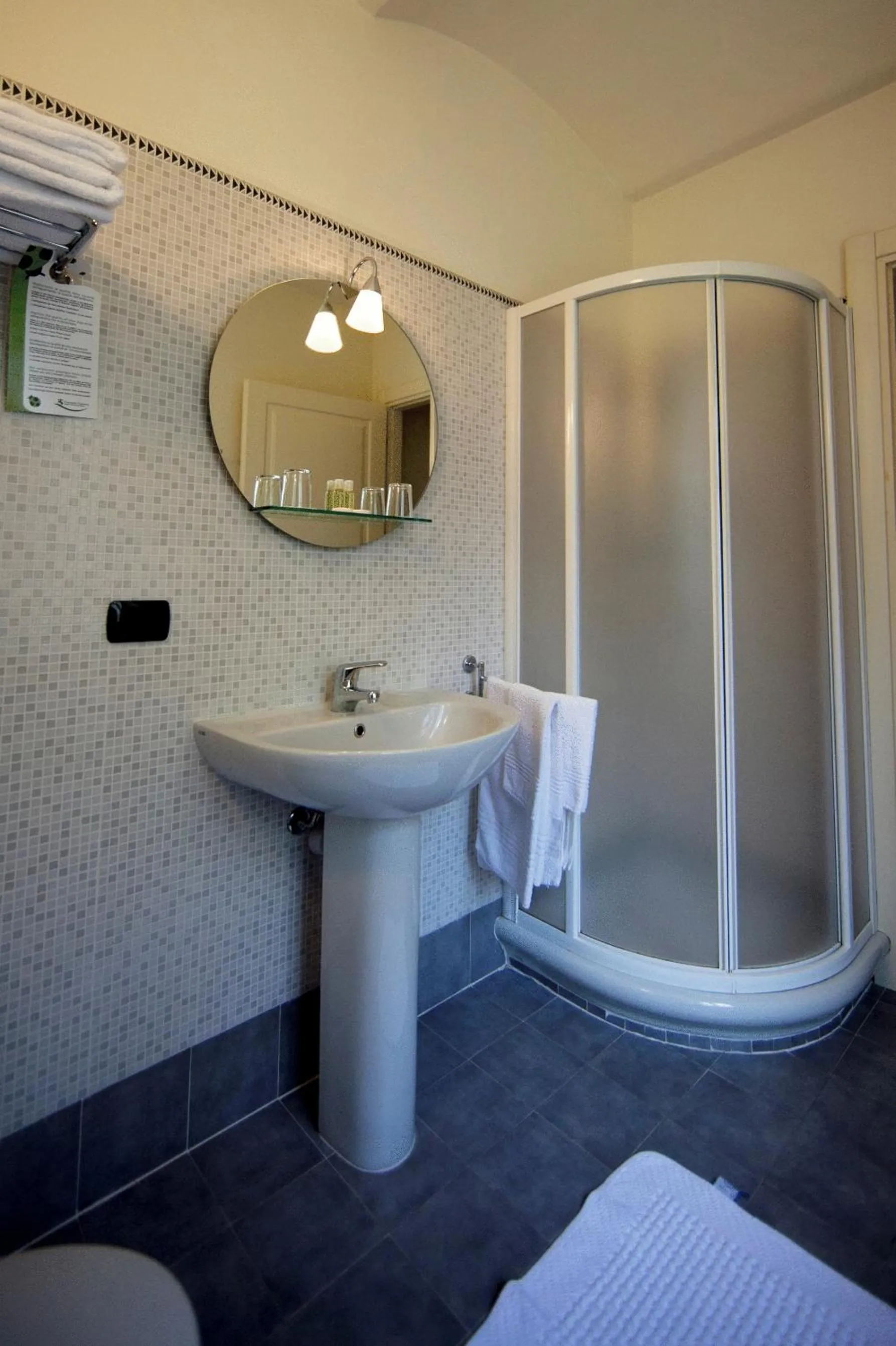 Shower in Casa Americani