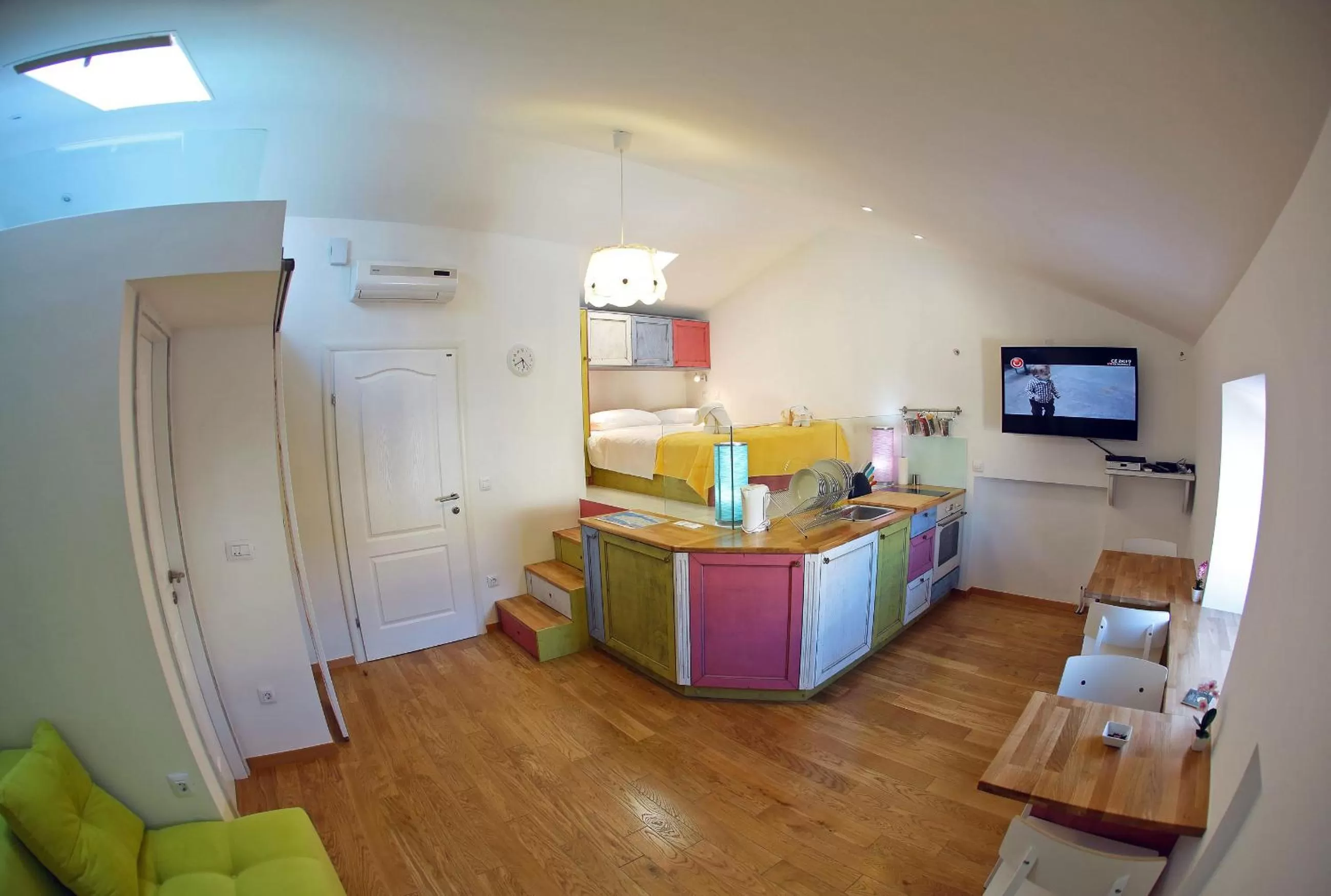 Bed in Central Apartments Integrated Hotel