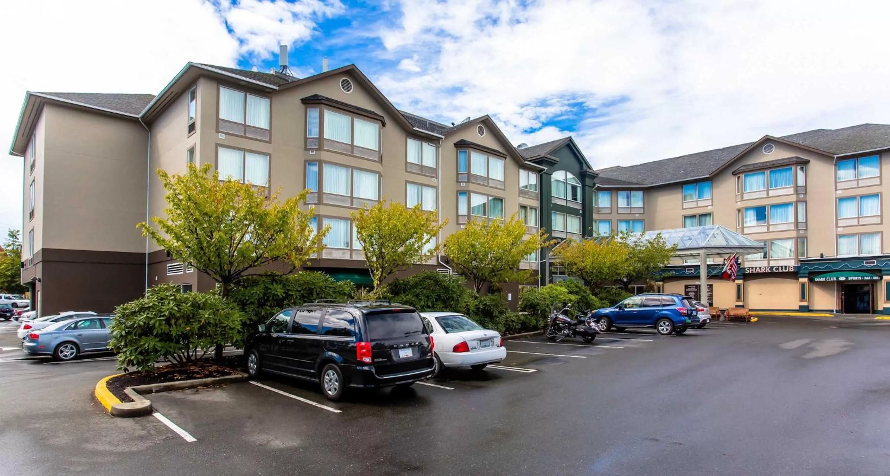 Property building in Sandman Hotel Victoria