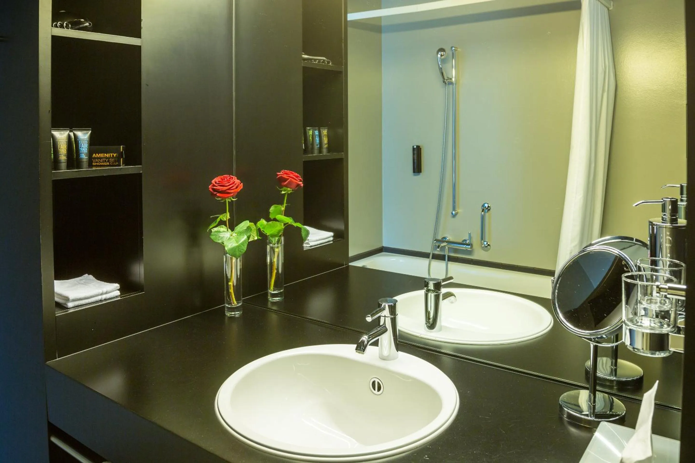 Bathroom in Dasbreitehotel am Rhein