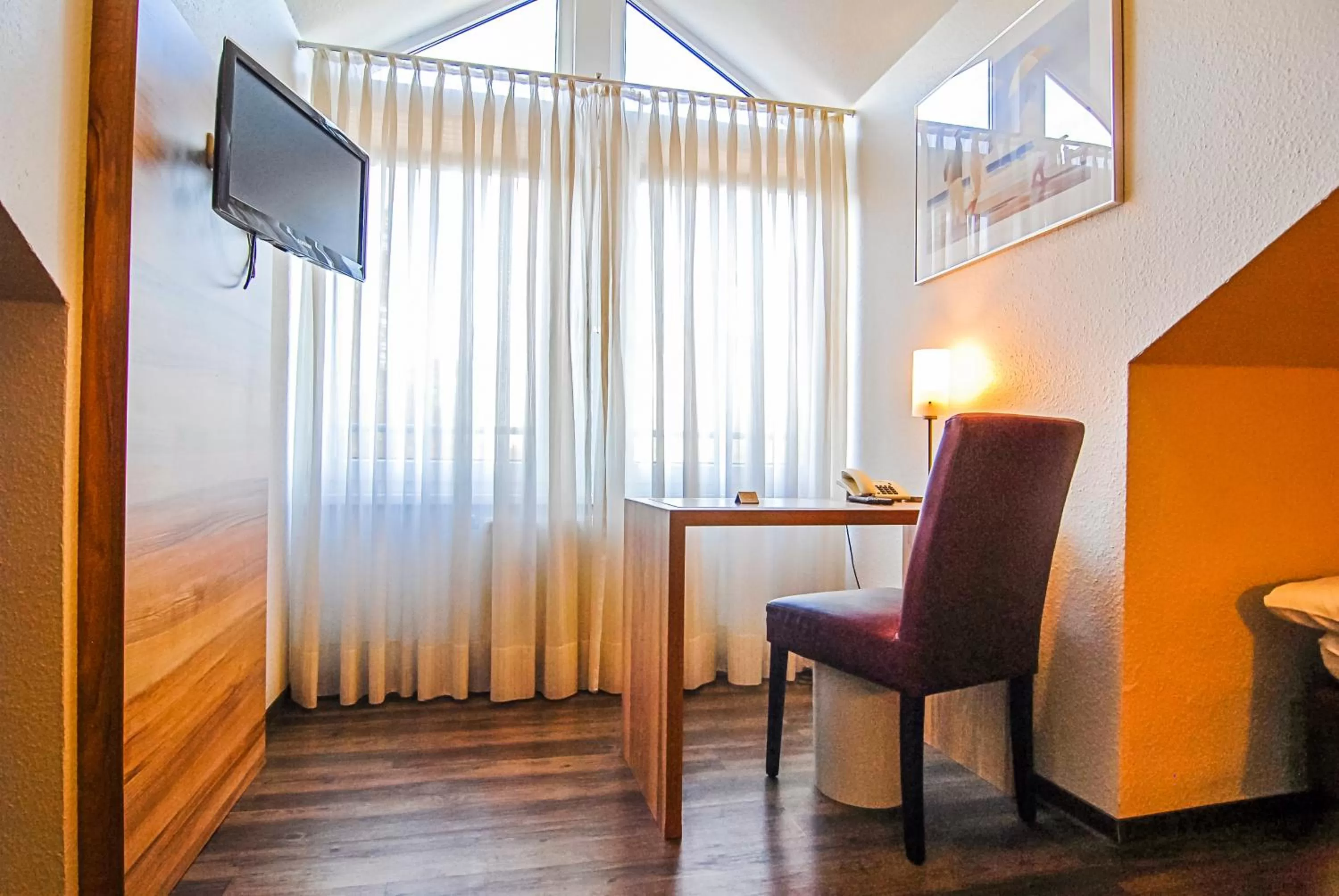 Photo of the whole room in Adolphs Hotel