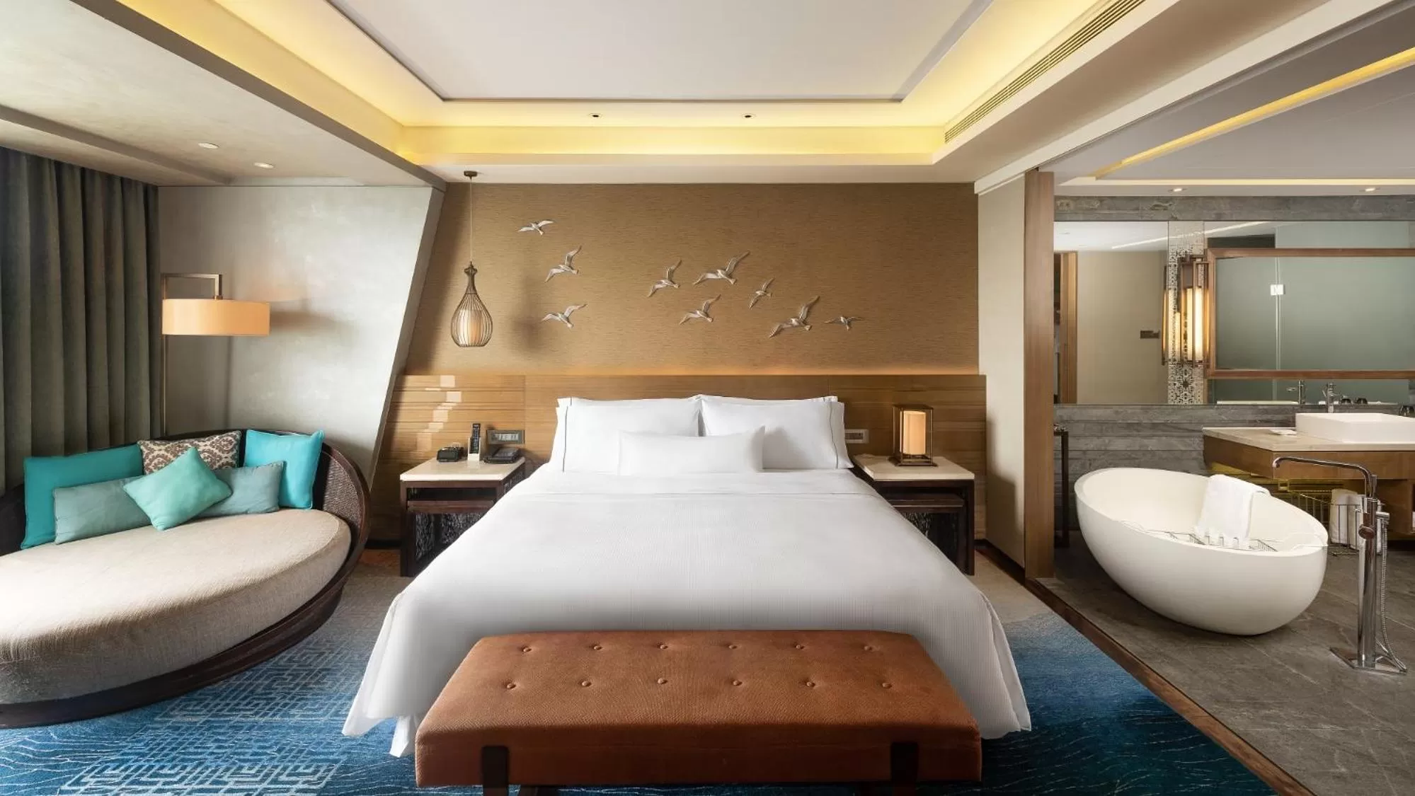 Photo of the whole room, Bed in The Westin Sanya Haitang Bay Resort