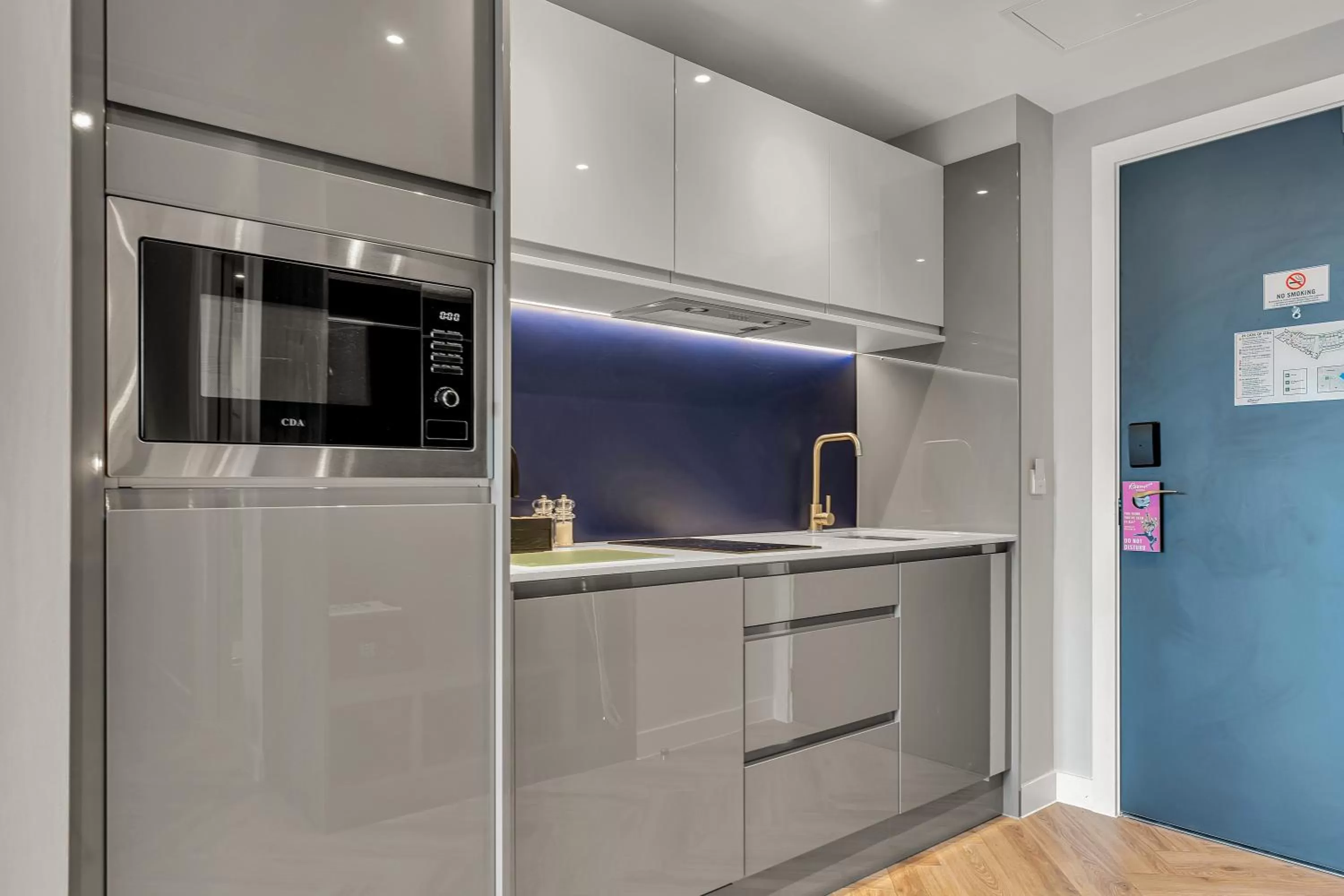 Kitchen or kitchenette in Roomzzz Edinburgh