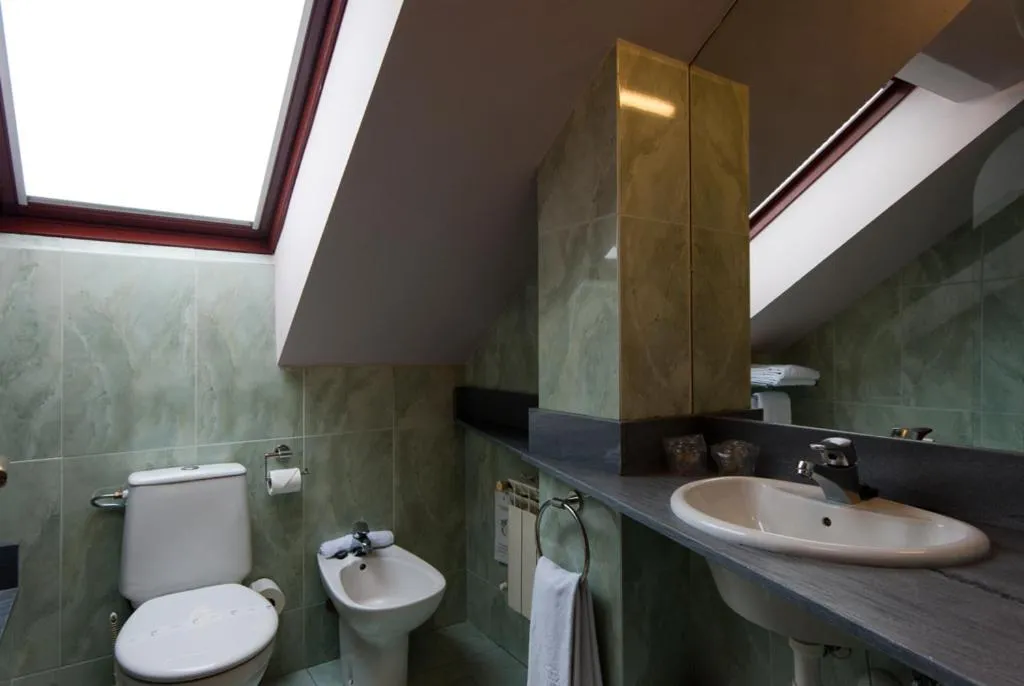 Bathroom in Hotel Vetusta