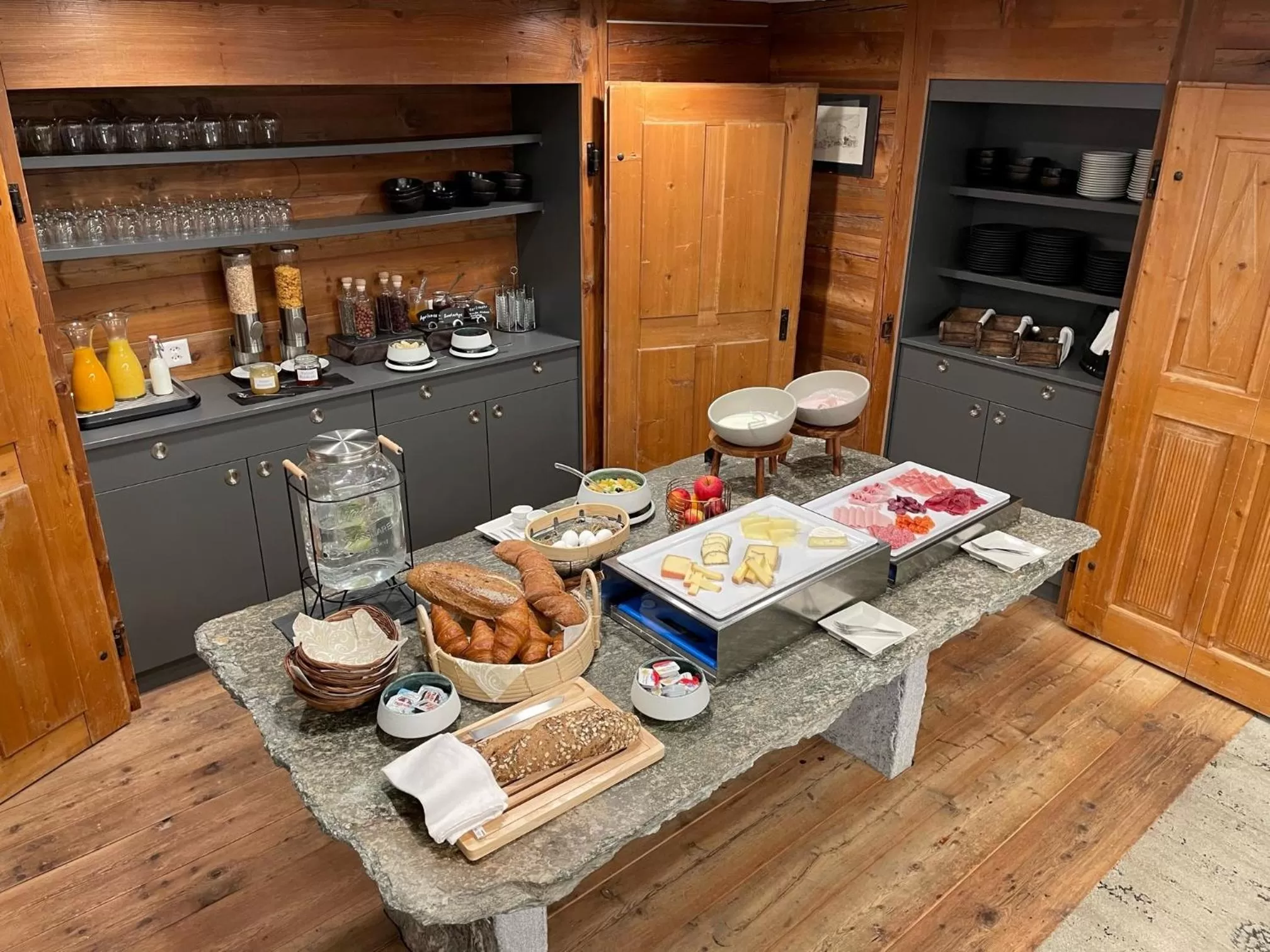 Breakfast in Boutique Hotel La Gorge