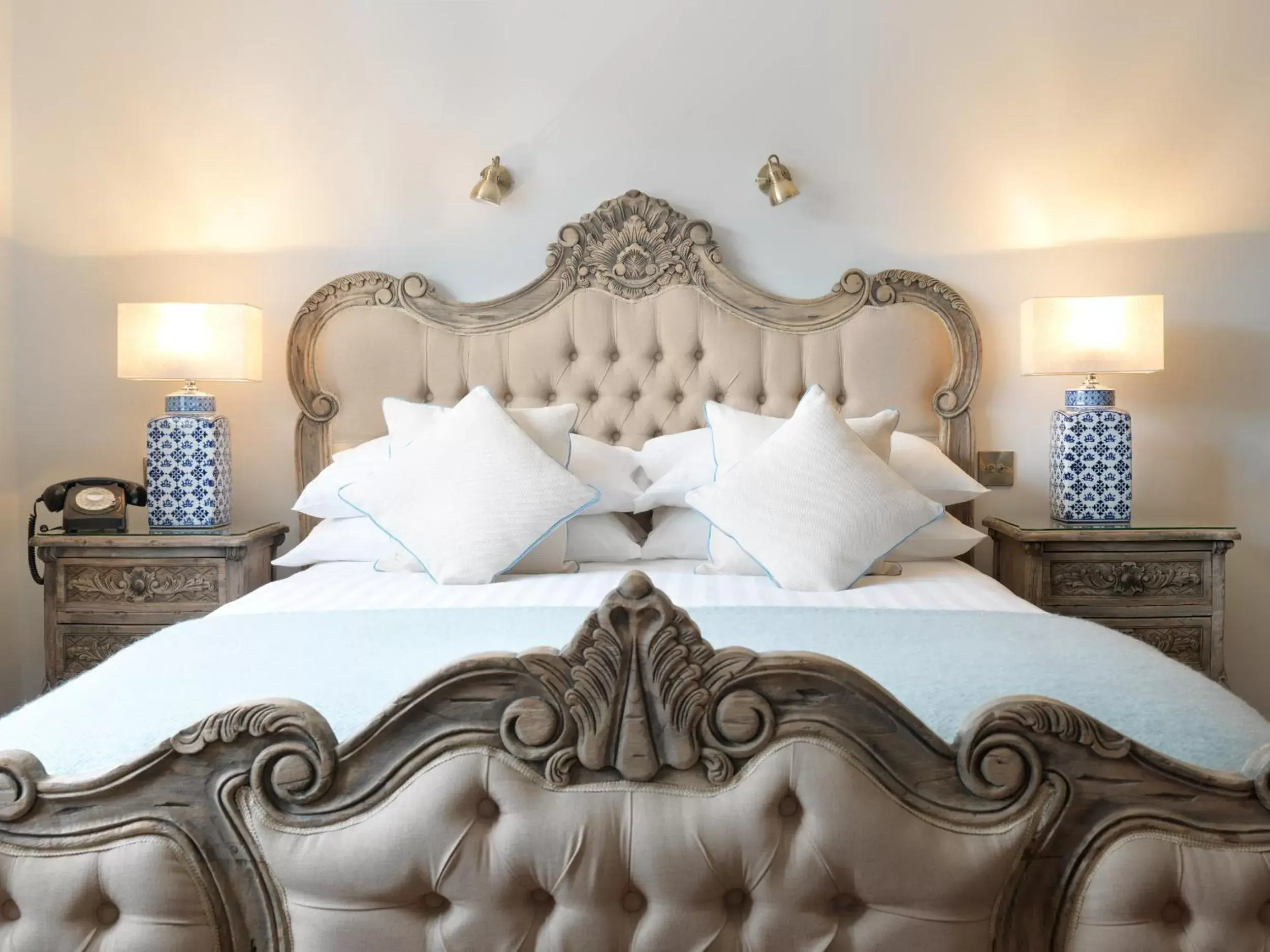 Double Room in The Priory Hotel Double Room in The Priory Hotel