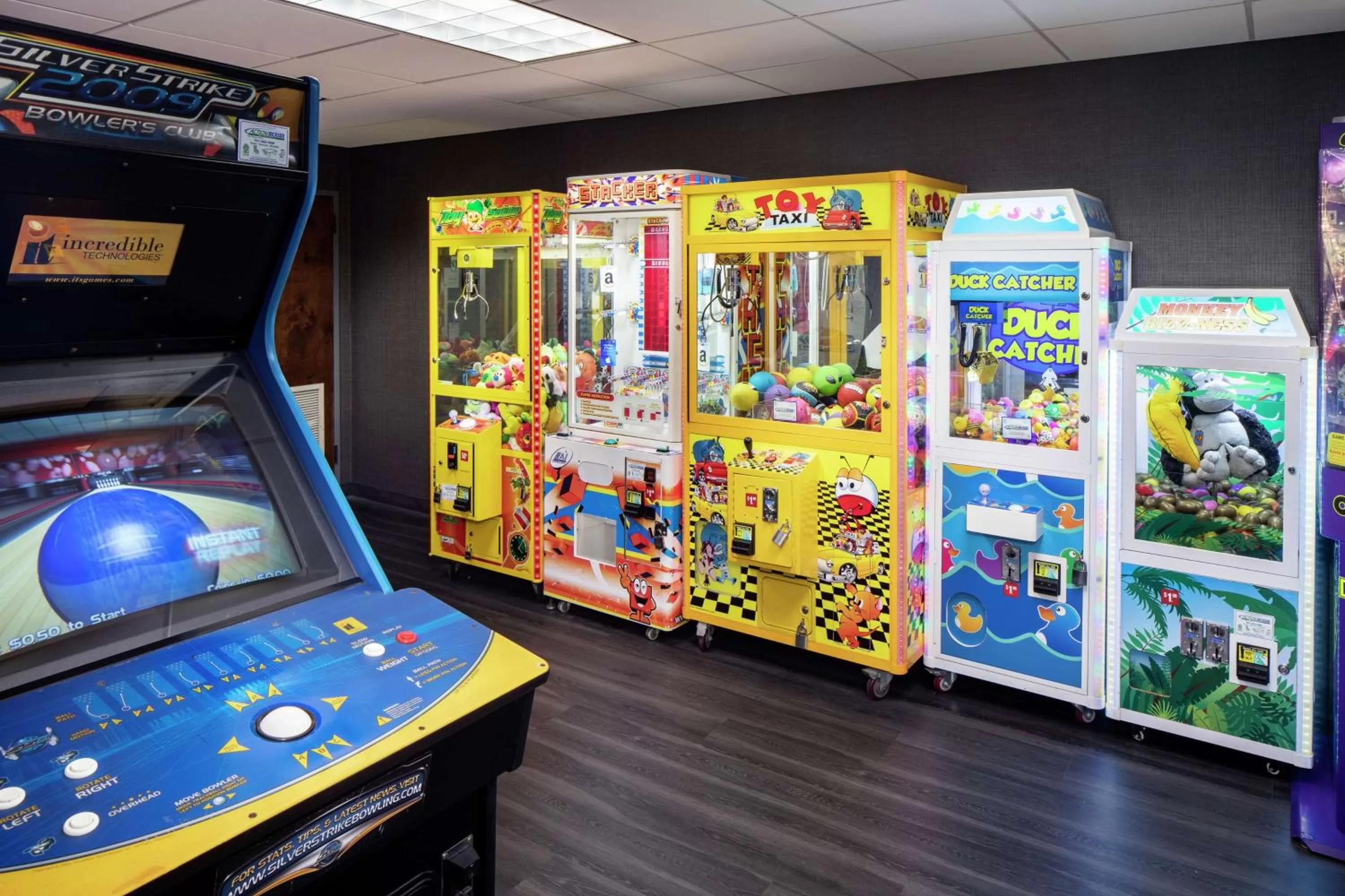 Game Room in Embassy Suites by Hilton Boston Marlborough