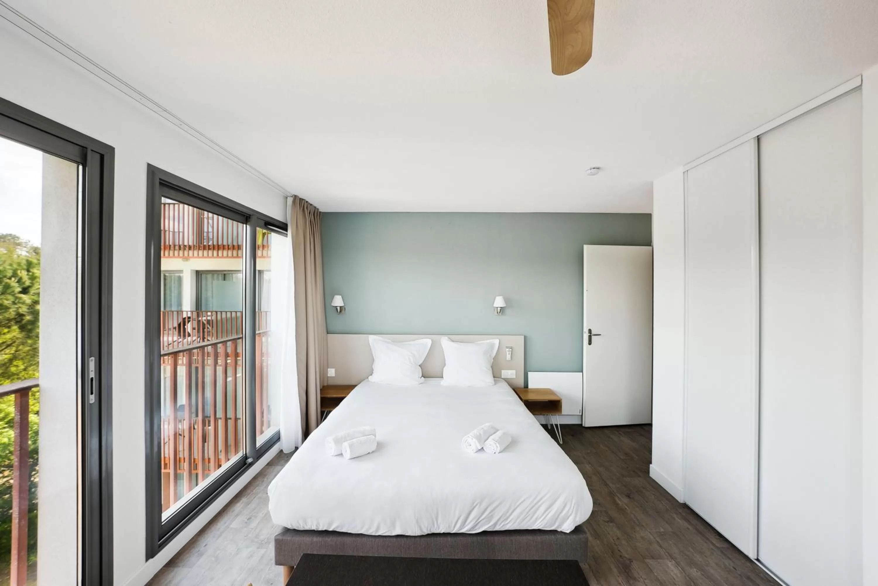 Bed in All Suites Appart Hôtel - Bassin d'Arcachon - Dune du Pilat