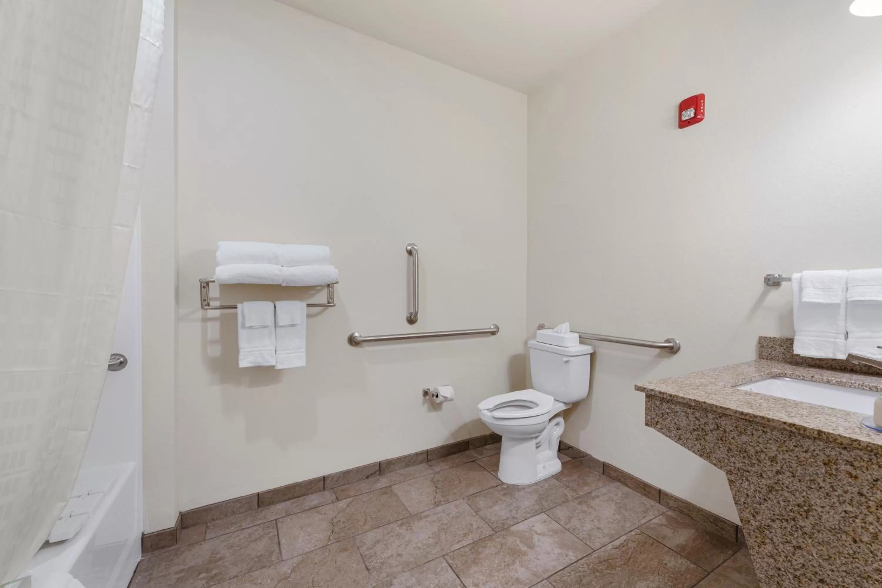 Toilet in Cobblestone Hotel & Suites - Austin
