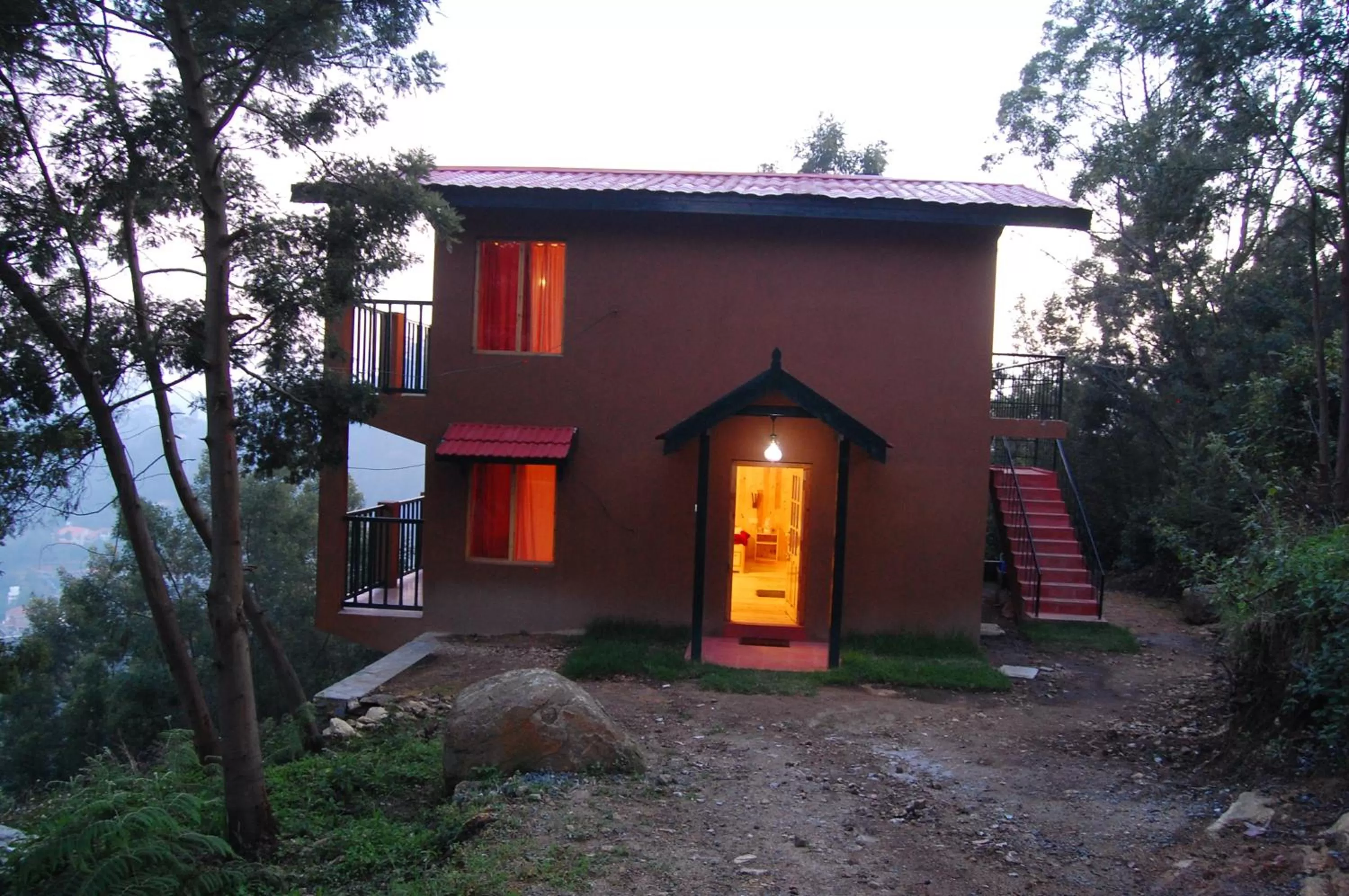 Facade/entrance in Surya Holidays Kodaikanal