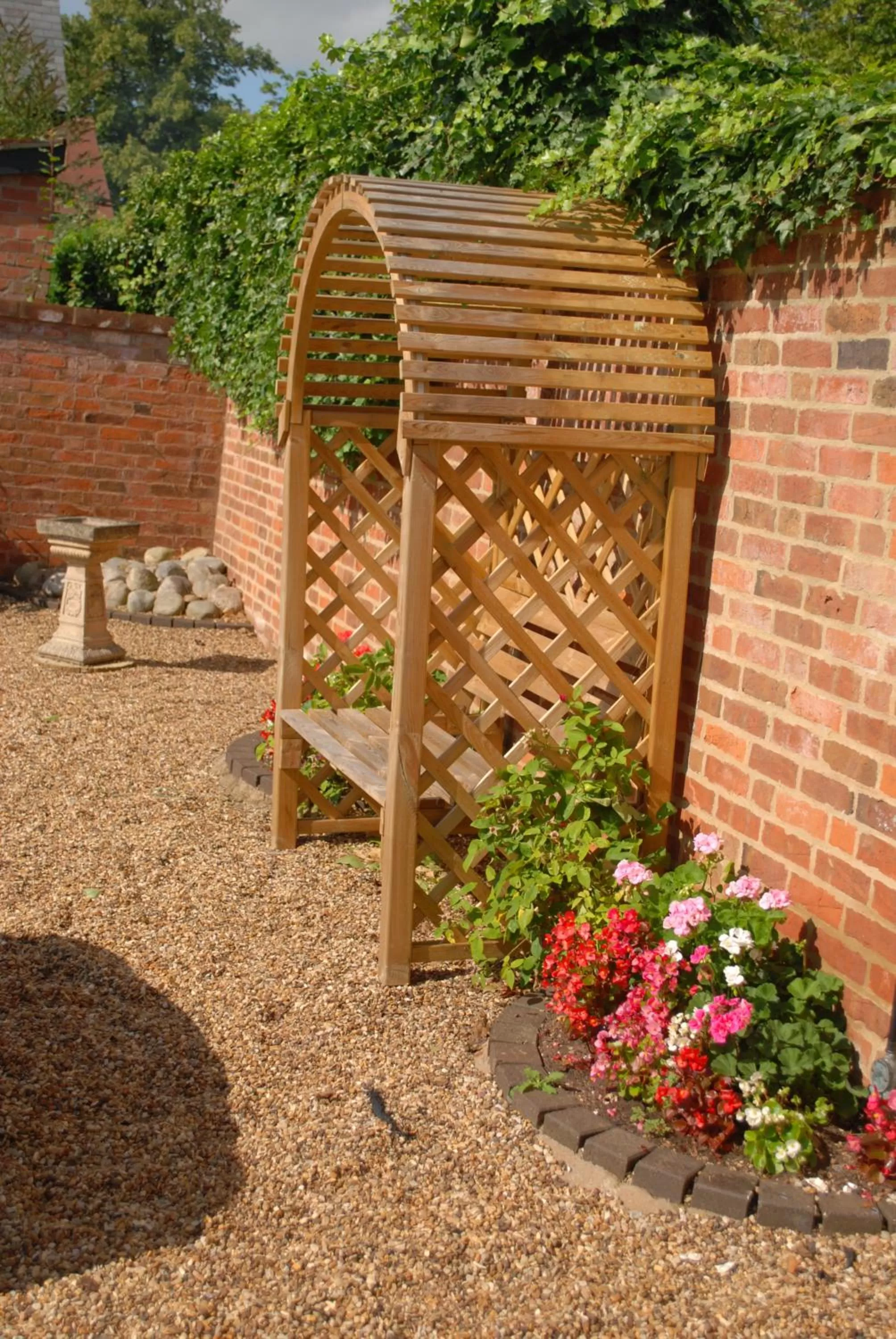 Garden in Stratford Limes Hotel