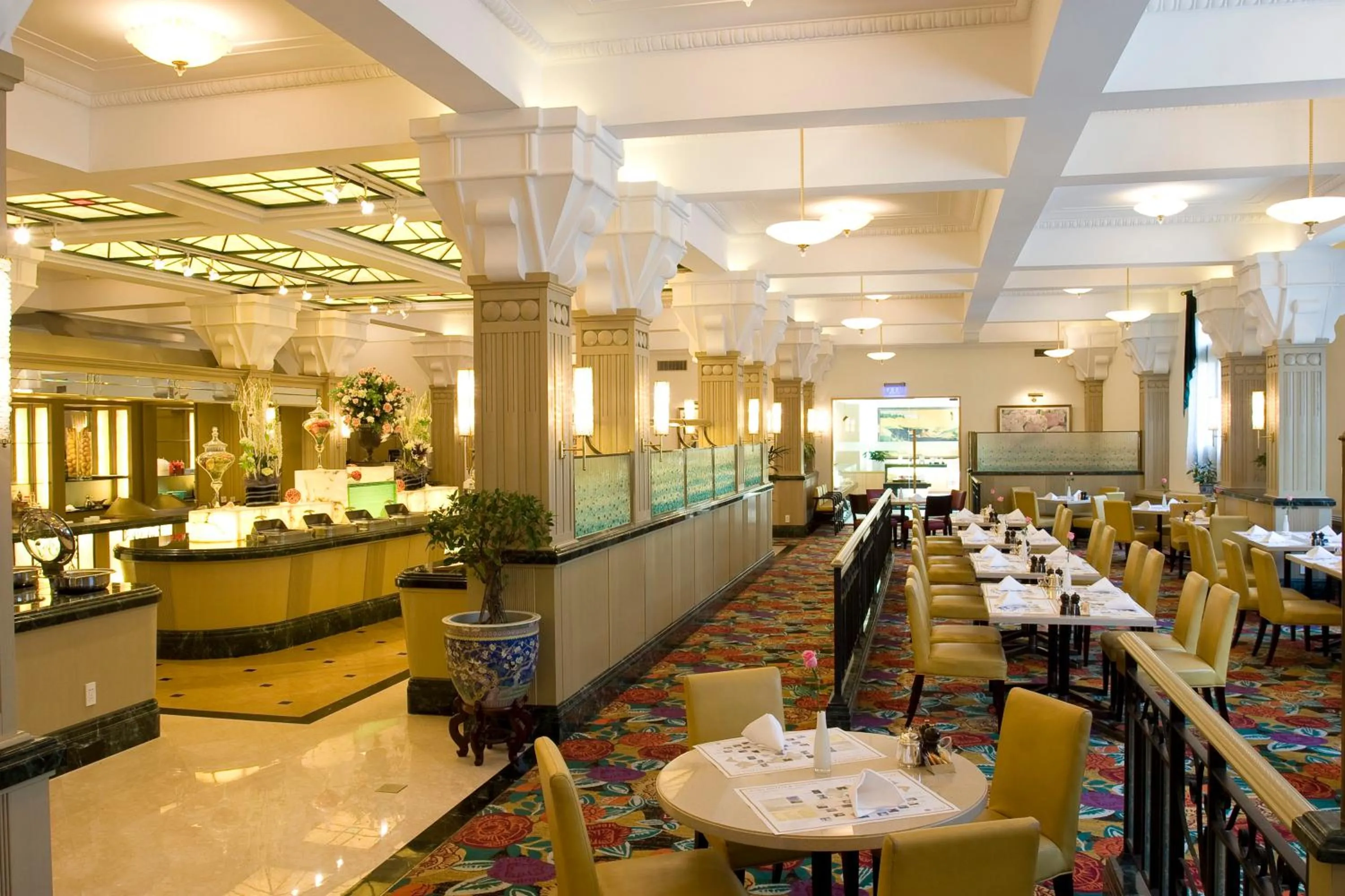 Restaurant/places to eat in Okura Garden Hotel Shanghai